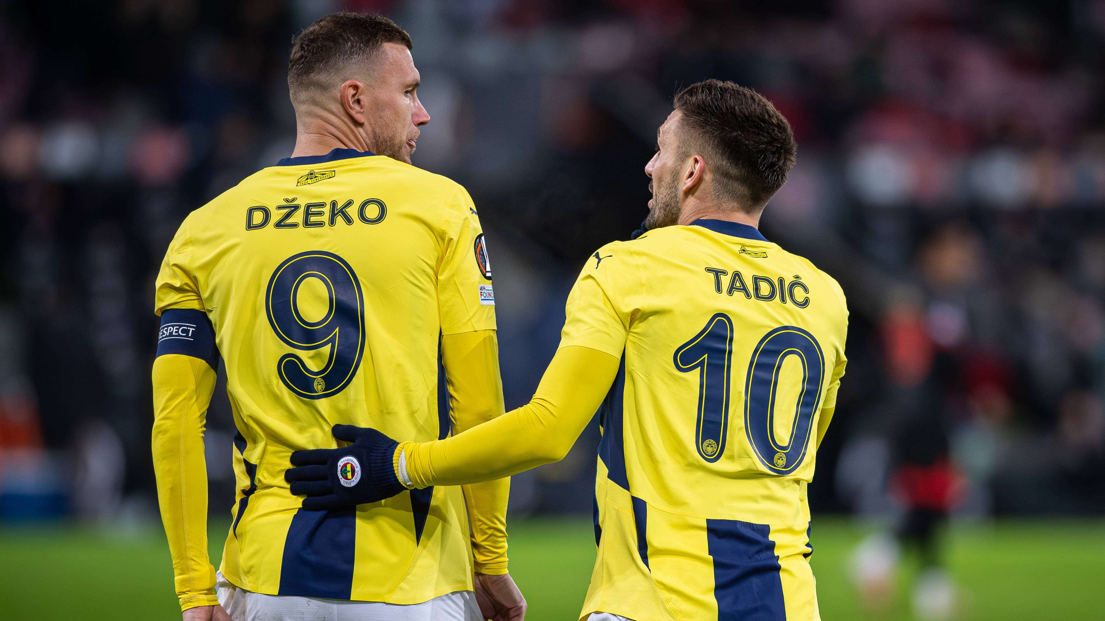 Edin Dzeko Dusan Tadic