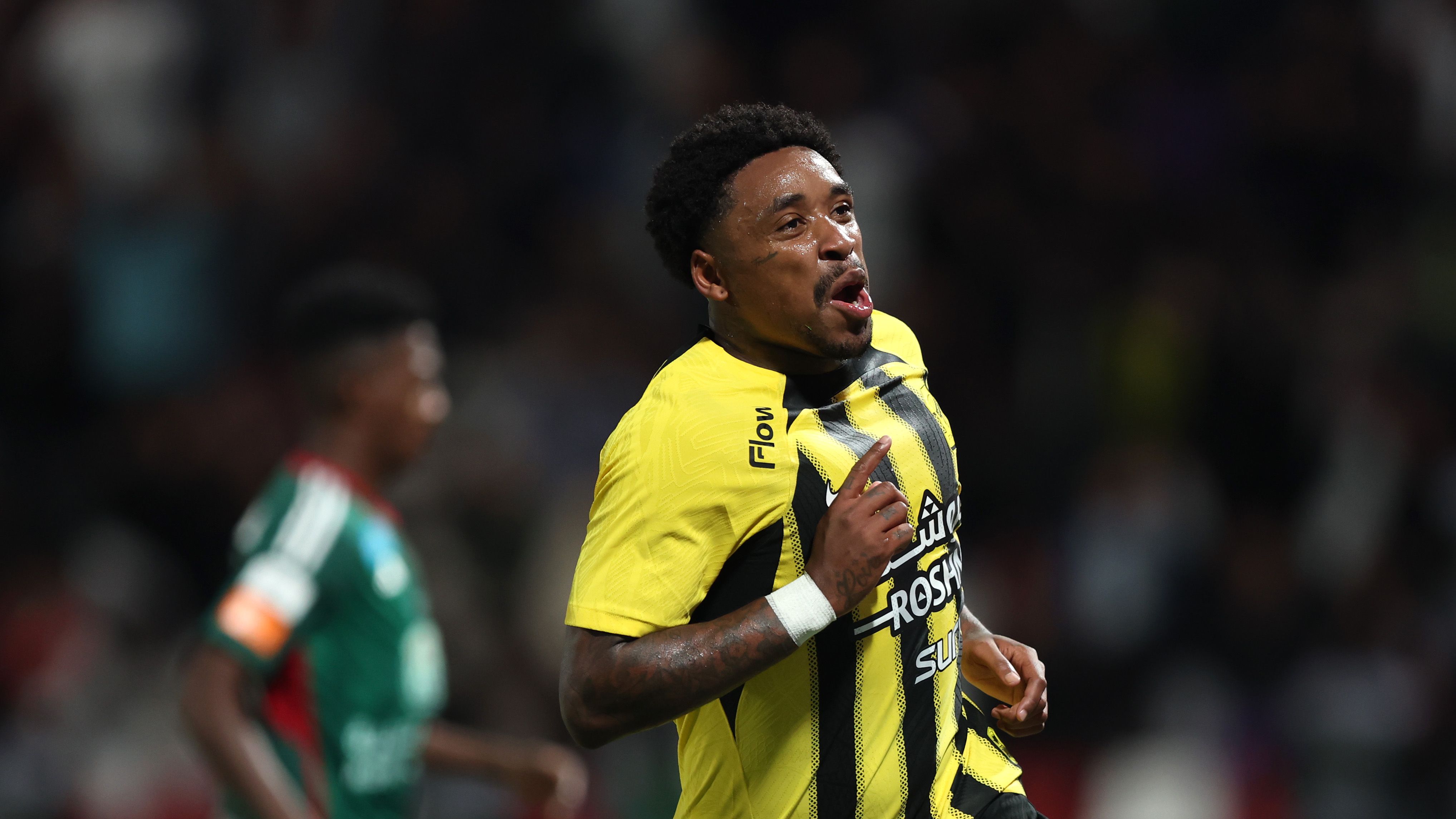 Steven Bergwijn swingt met goal en assist voor Ittihad Club en bezorgt ...