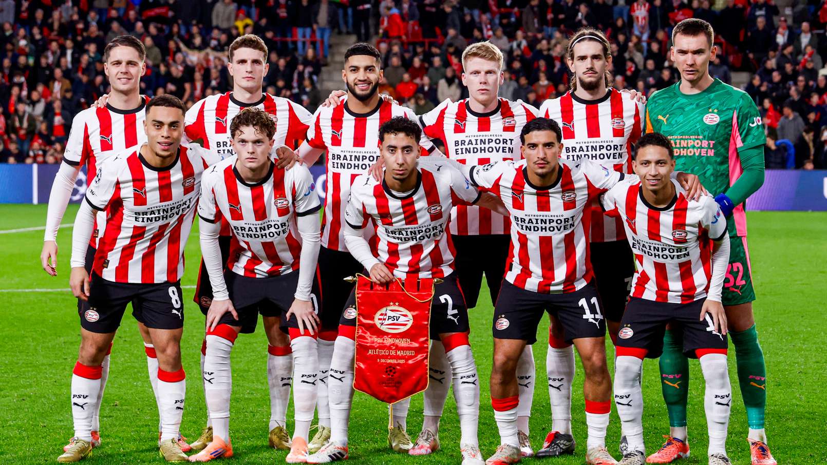 PSV op rapport: absolute dissonant krijgt een 3, Guus Til is andermaal ...