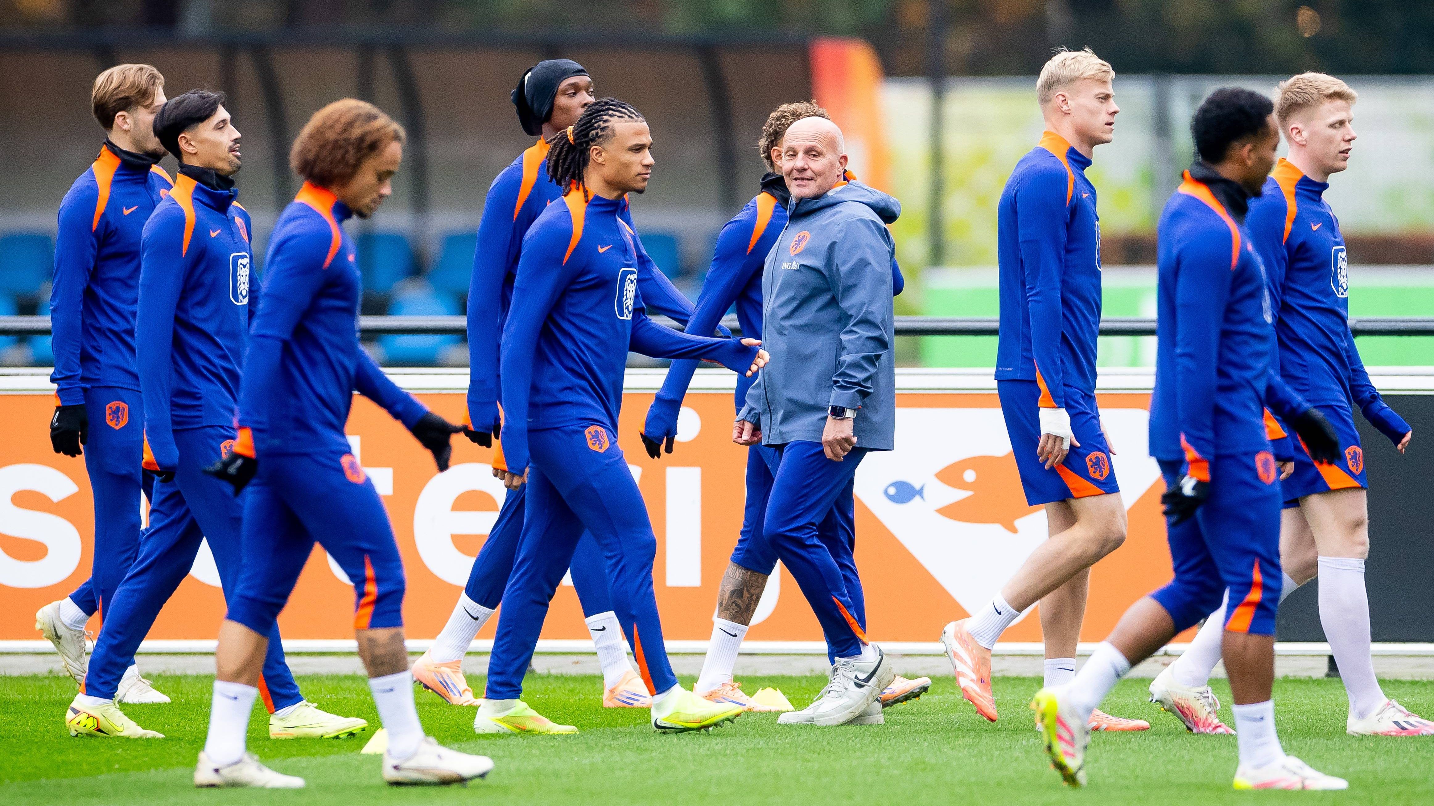 Chelsea's Voetbalteam zonder Emegha op Trainingskamp