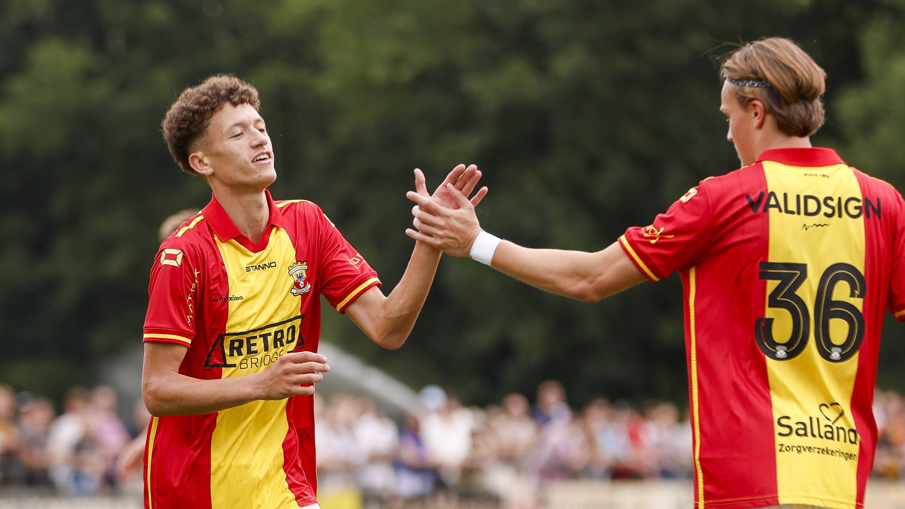Go Ahead Eagles haalt gigantisch uit in eerste officieuze wedstrijd onder Melvin Boel