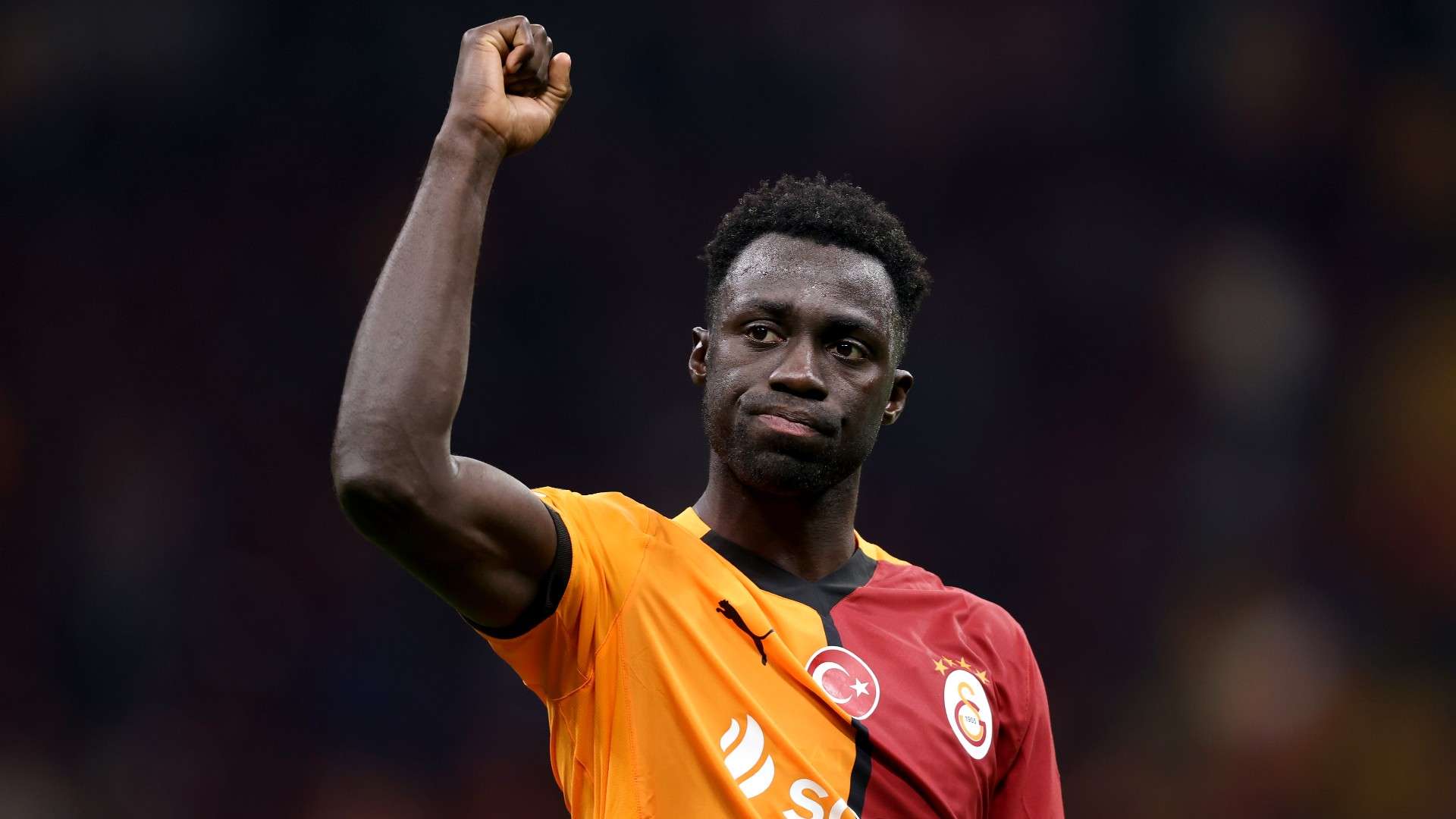 Davinson Sanchez of Galatasaray celebrates