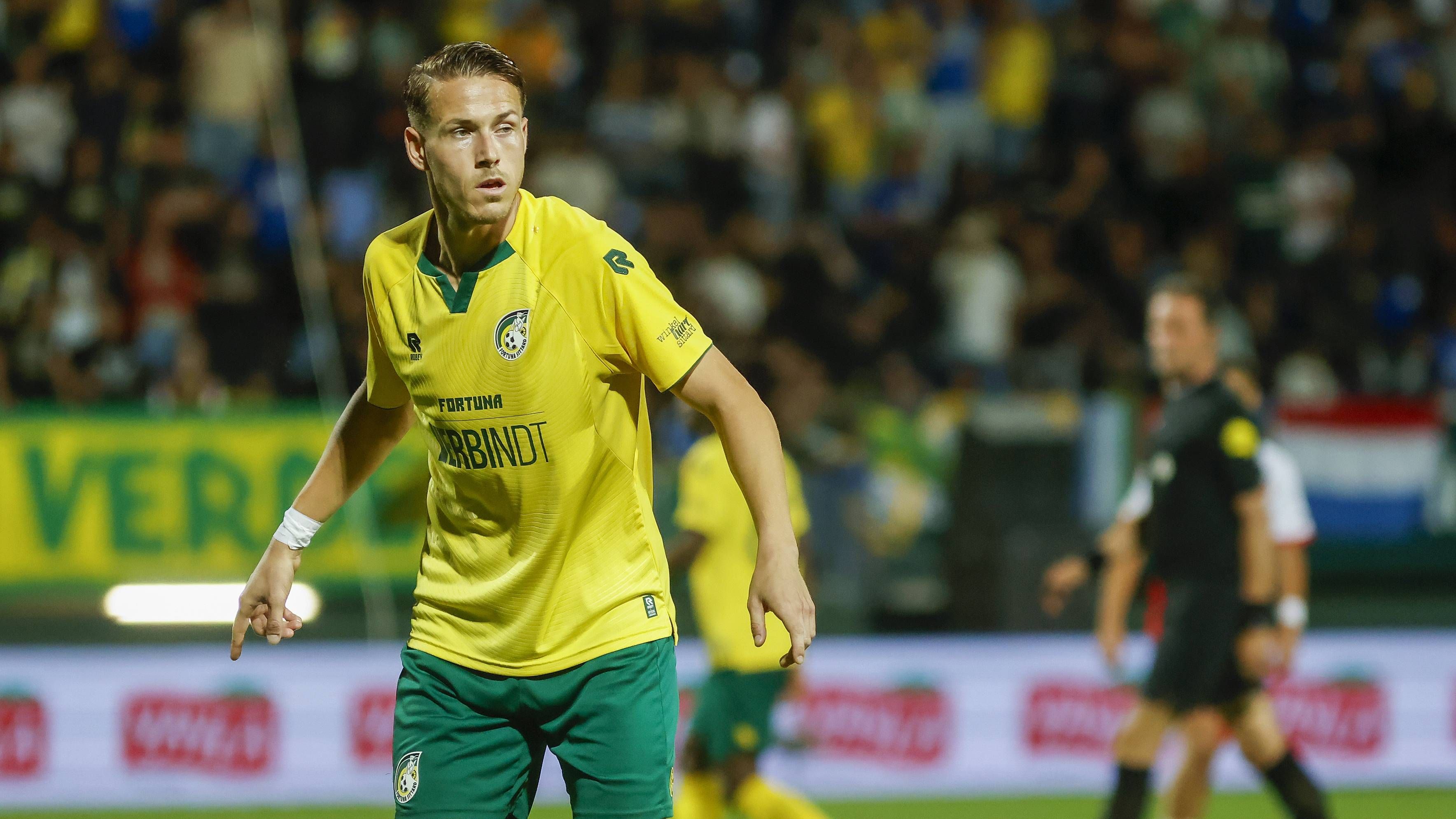 Fortuna Sittard wordt compleet afgeslacht en verliest met 8-1