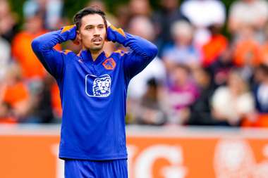Tijjani Reijnders (close, Oranje)