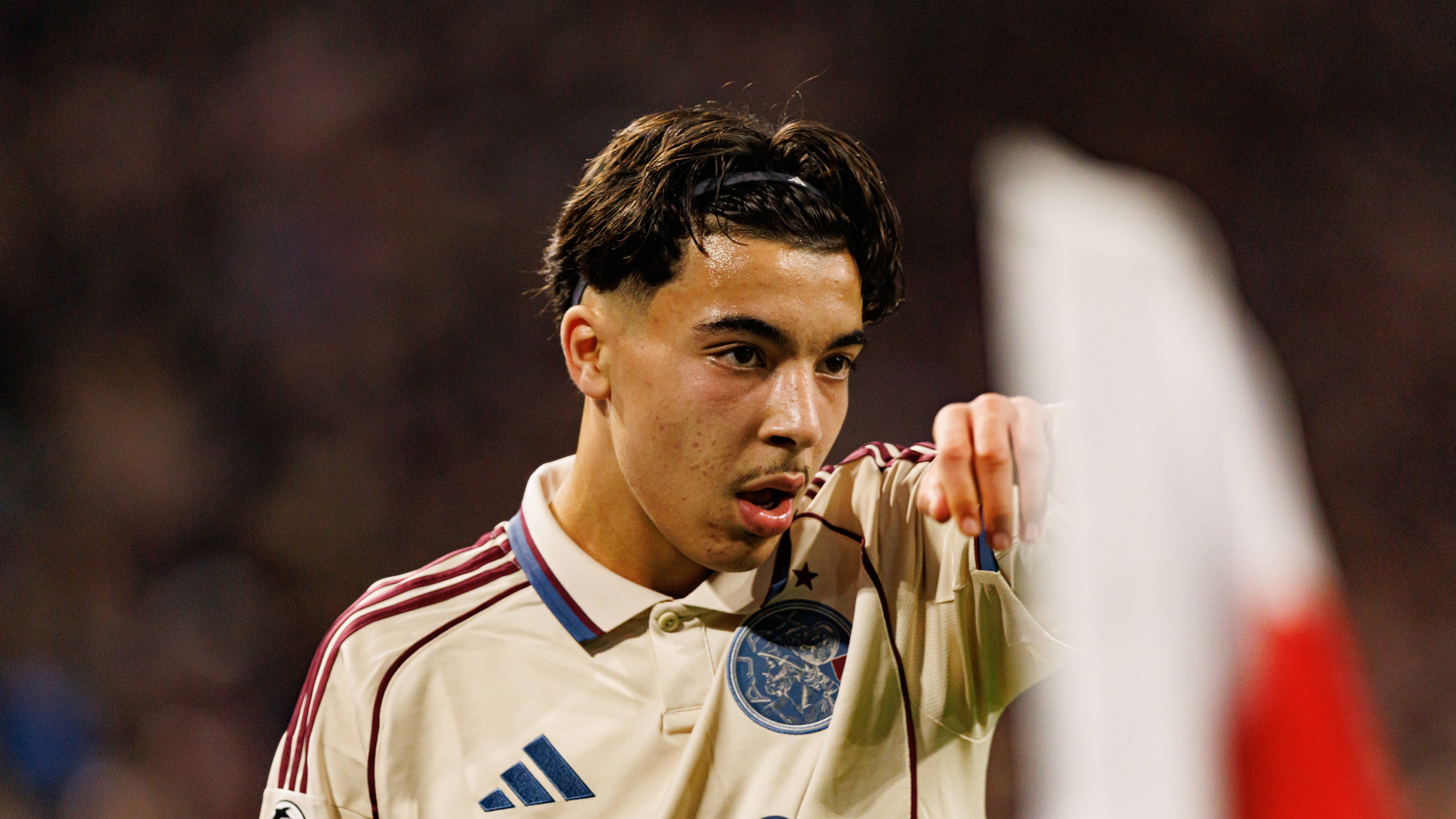 Vermoedelijke opstelling Ajax: Fred Grim hakt knoop door over Rayane Bounida en Josip Sutalo