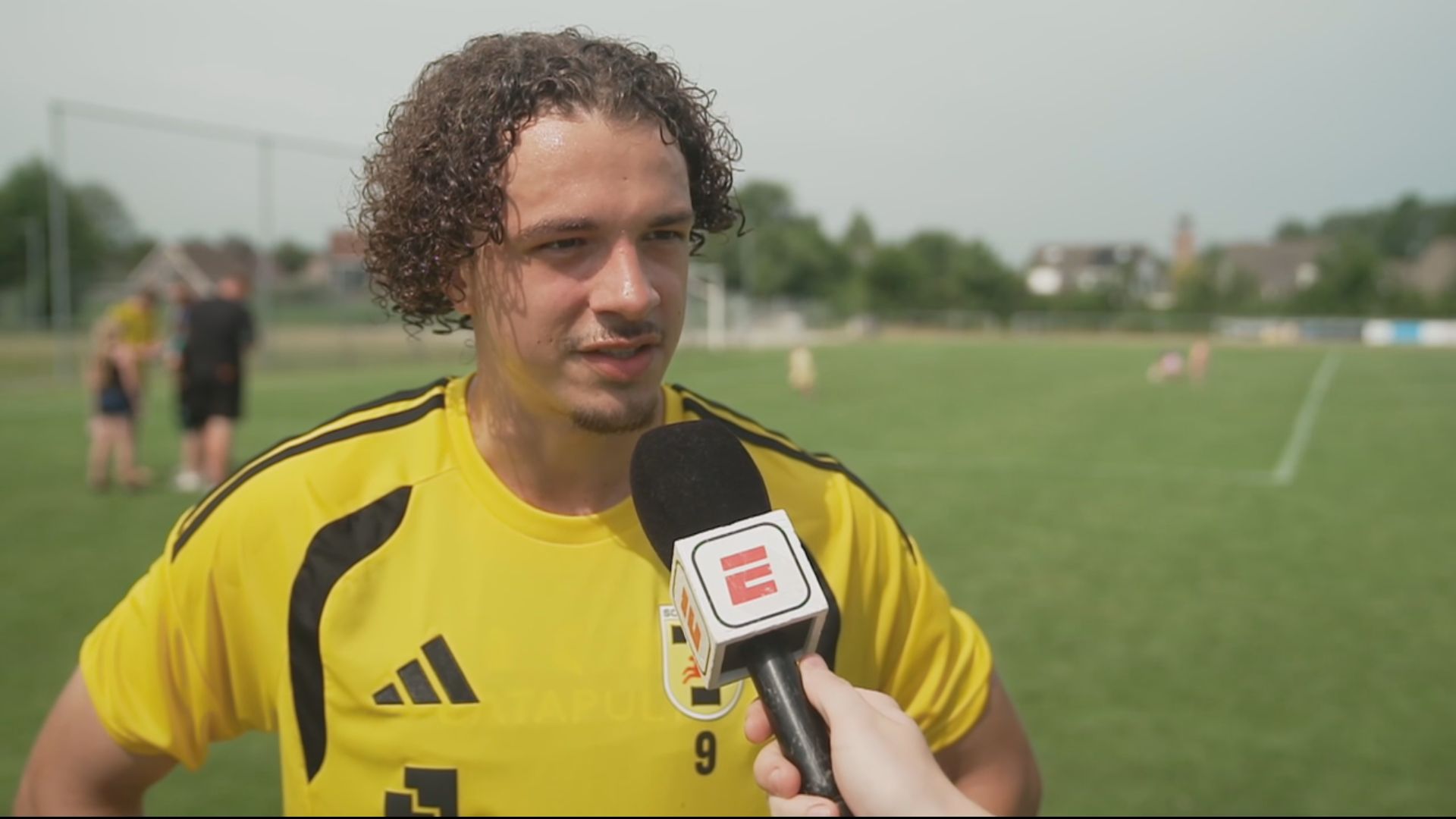 Ajax-jeugdspeler Skye Vink over gemiste kansen bij Ajax