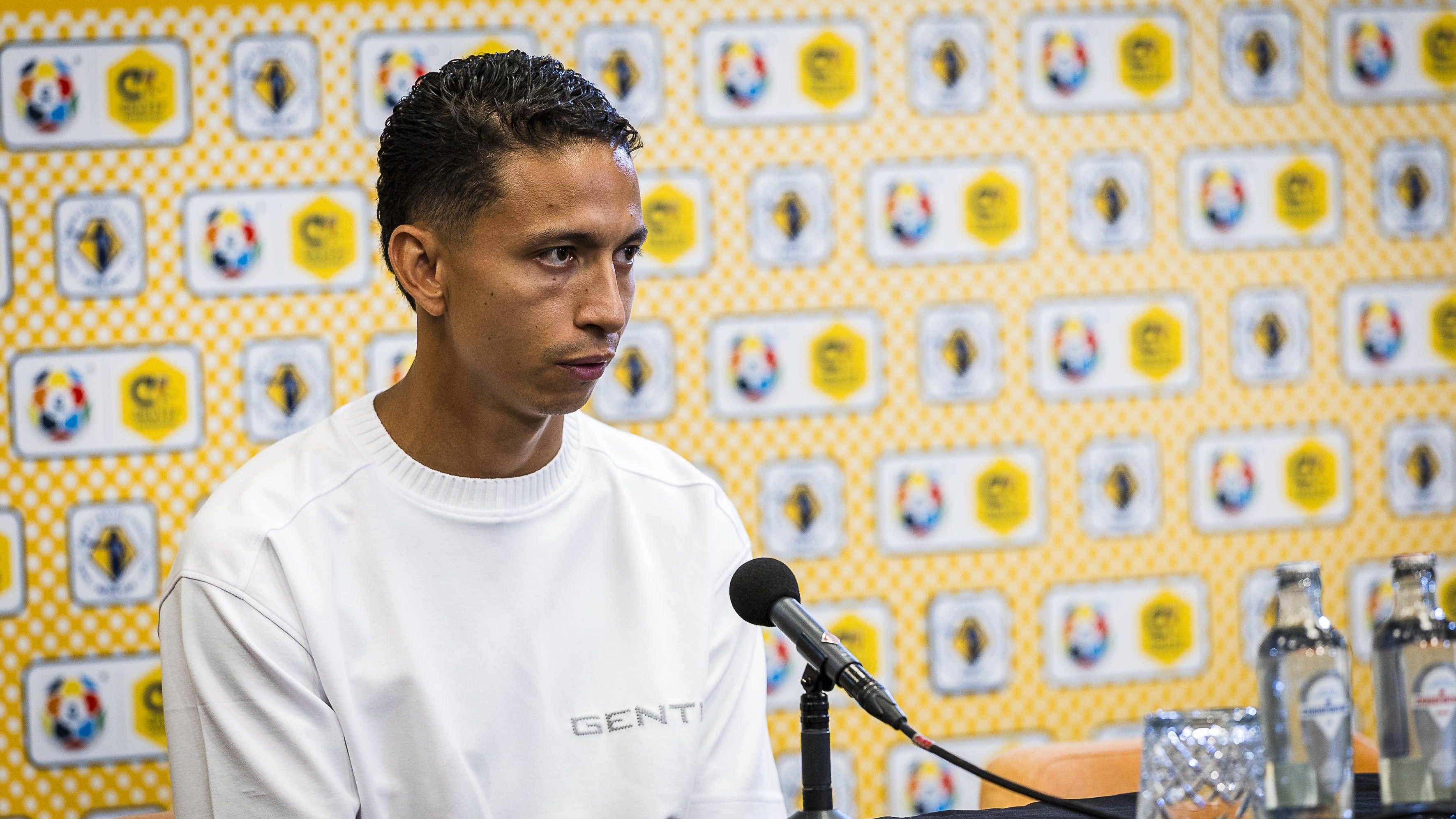 Mauro Júnior blijft bij PSV ondanks buitenlandse interesse