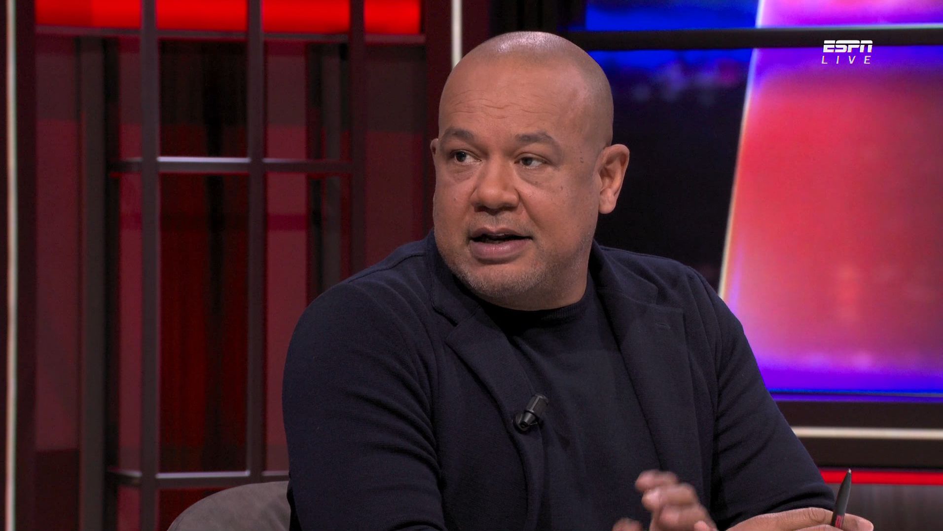 Marciano Vink lyrisch over Eredivisie-uitblinker: 'Daar zouden ze in Amsterdam een moord voor doen'