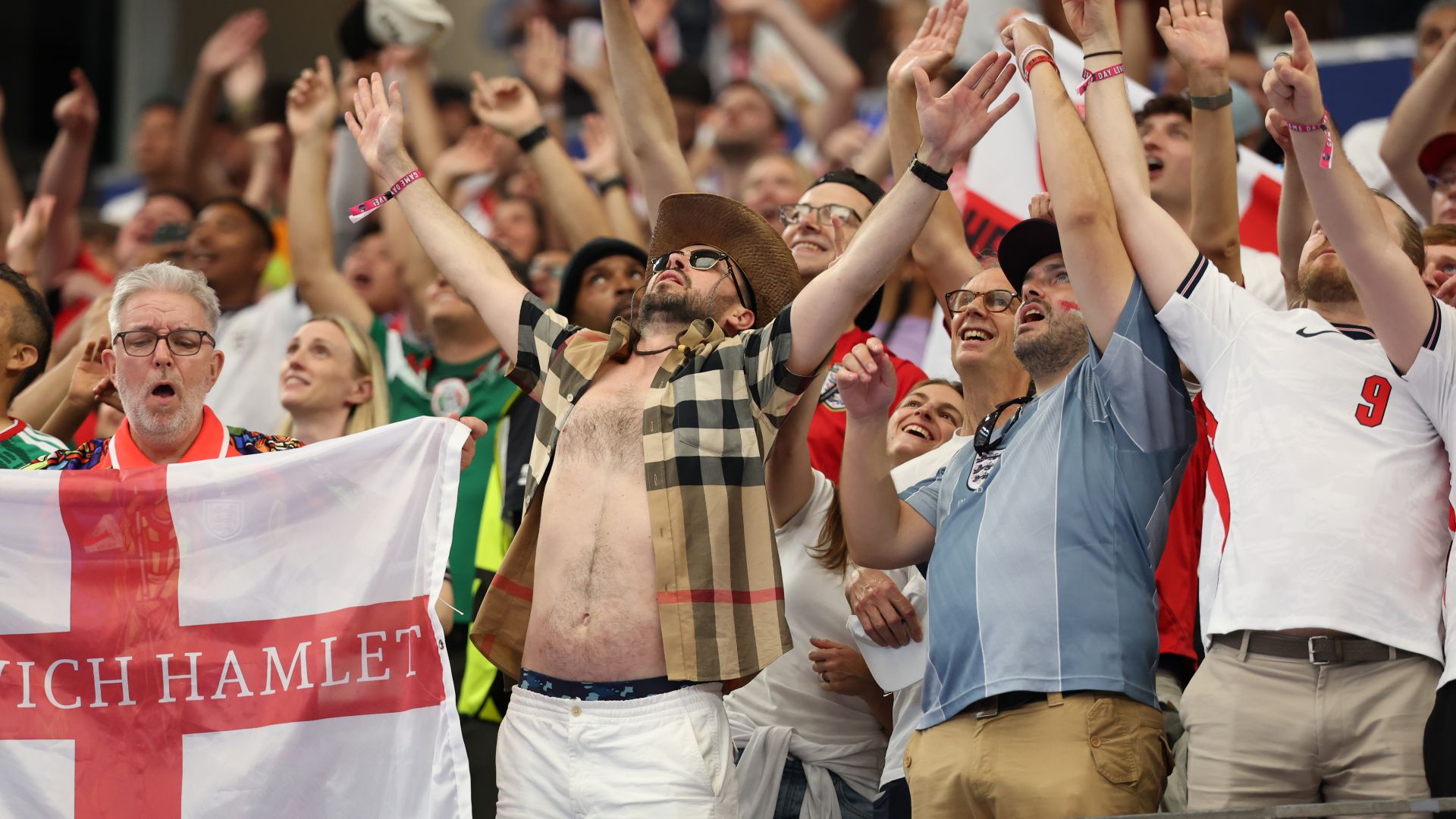 England fans Dallas