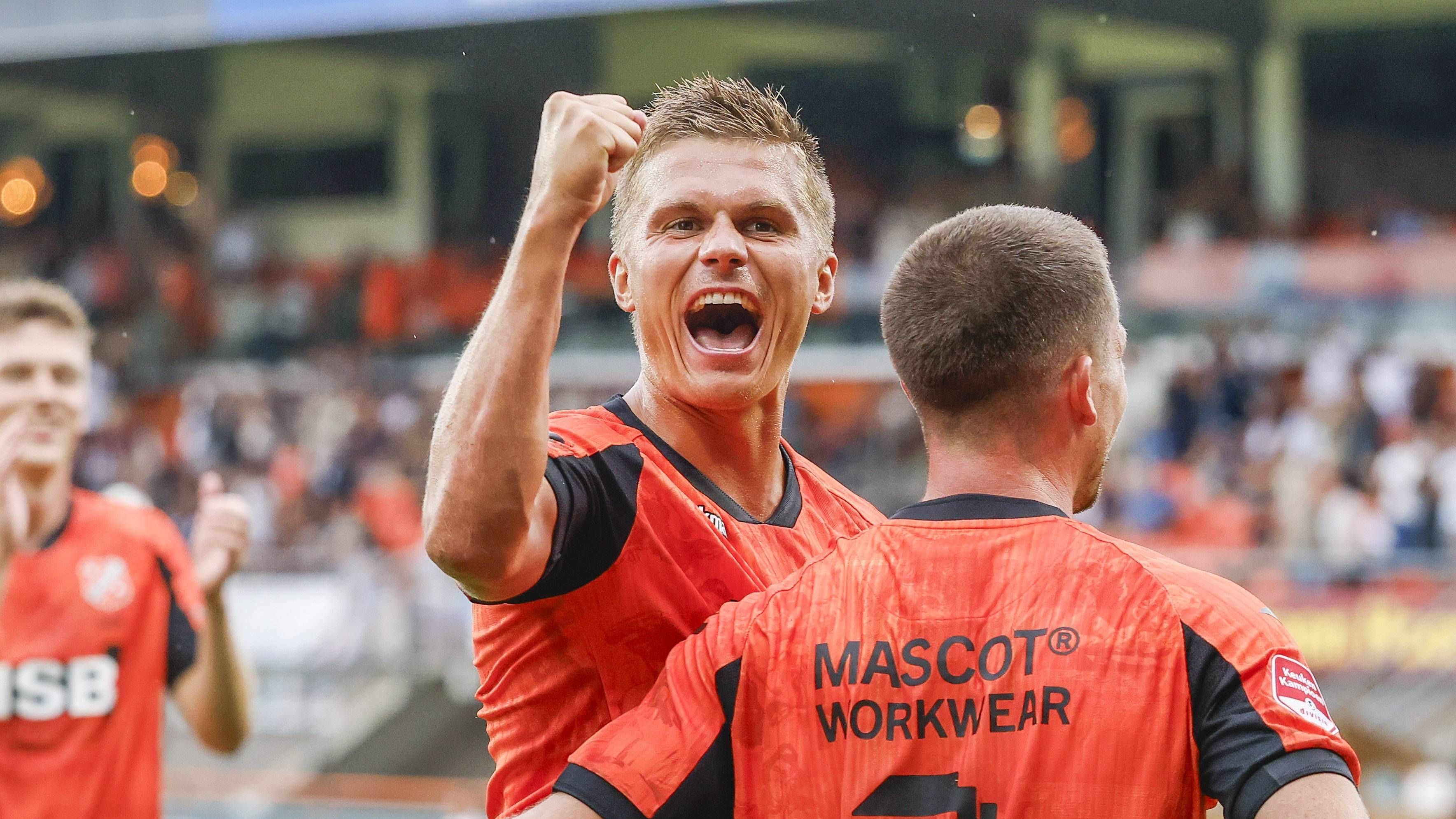 FC Volendam herstelt zich mede dankzij gouden invalbeurt van valse start in Keuken Kampioen Divisie