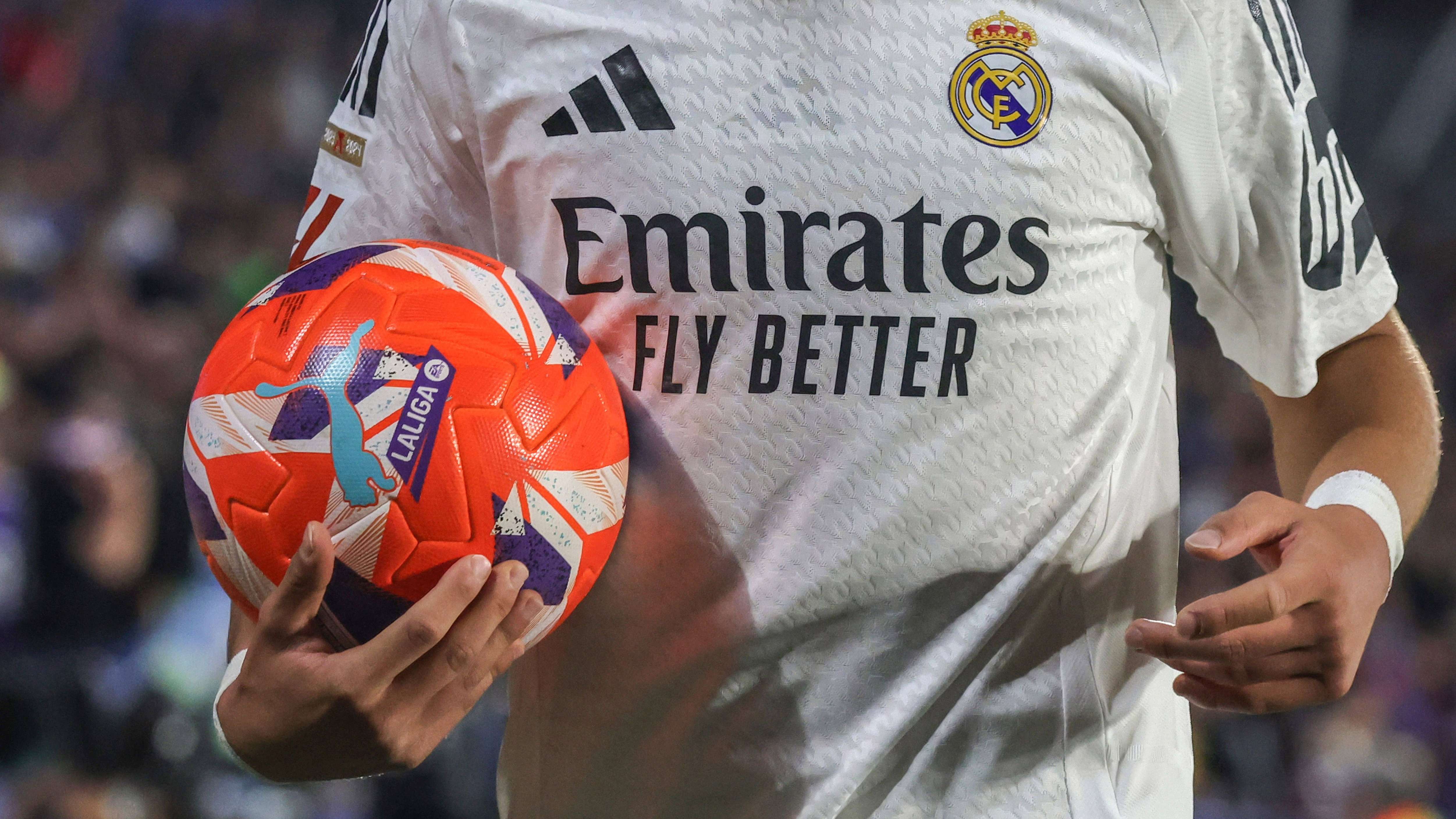 Real Madrid logo