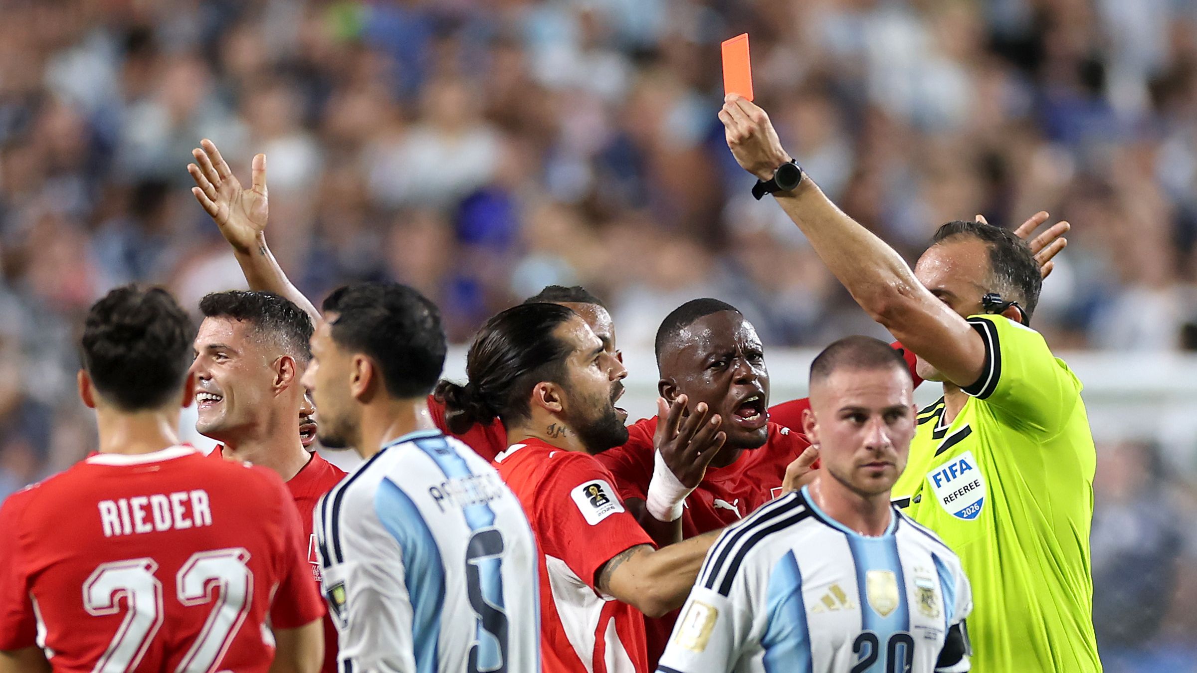 Argentinië profiteert van cruciale scheidsrechterlijke fout op WK