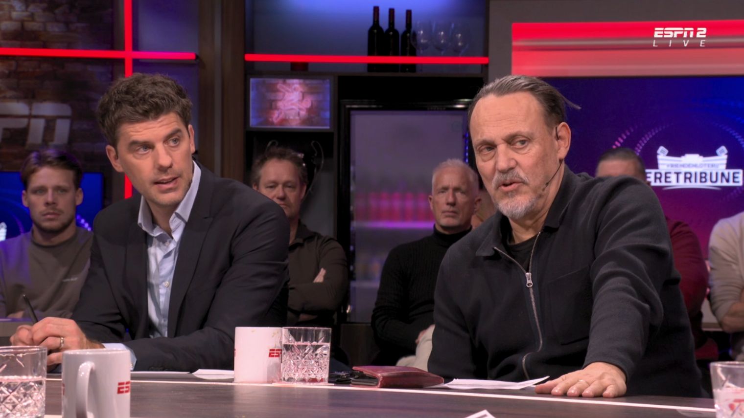 Hugo Borst Hugo Borst is in shock als hij transfernieuws PSV hoort: ‘Wat? 32 ...