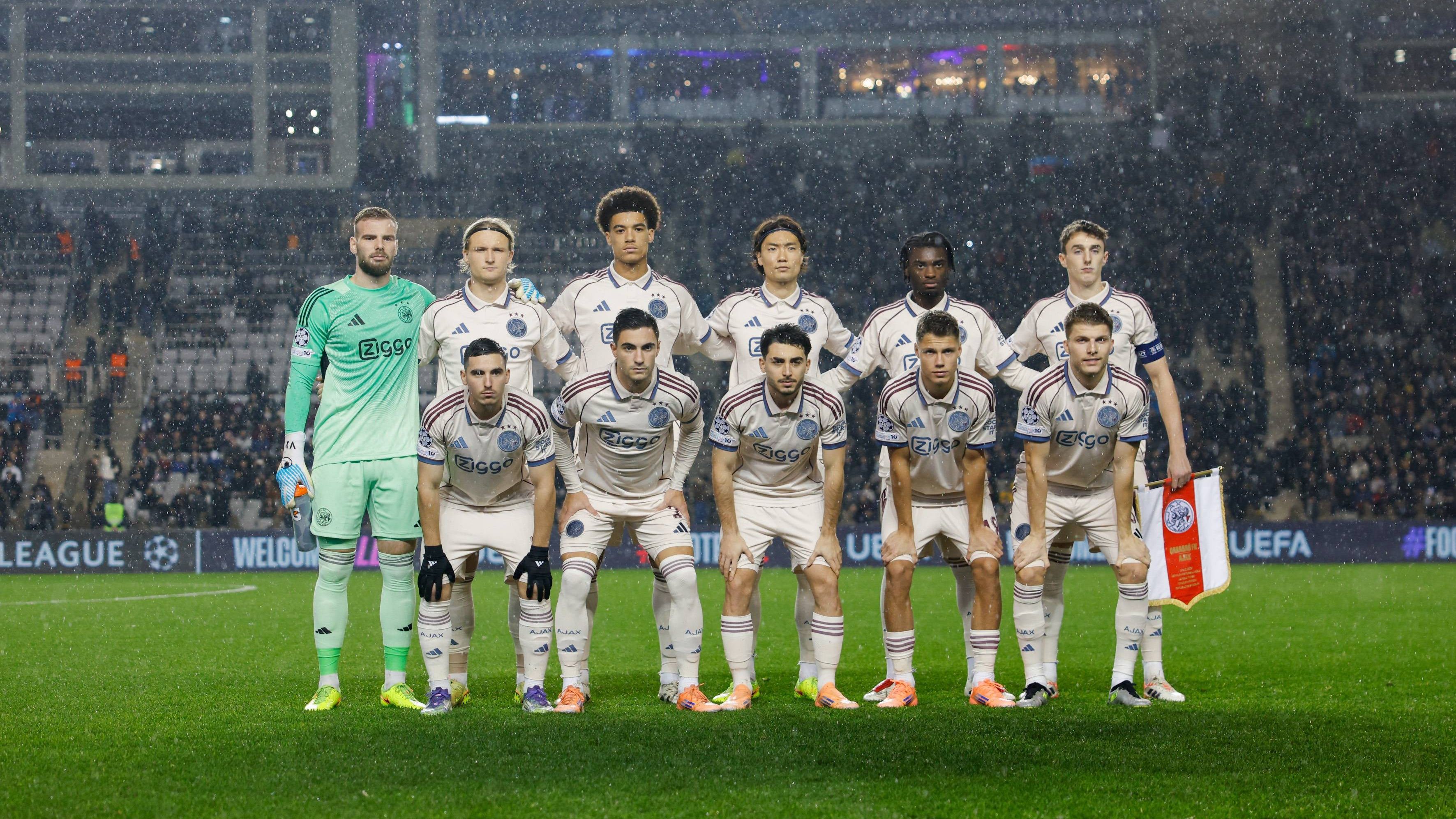 Ajacied gevild in Rondo: 'Een verdediger die niet kan verdedigen, heel matig!'