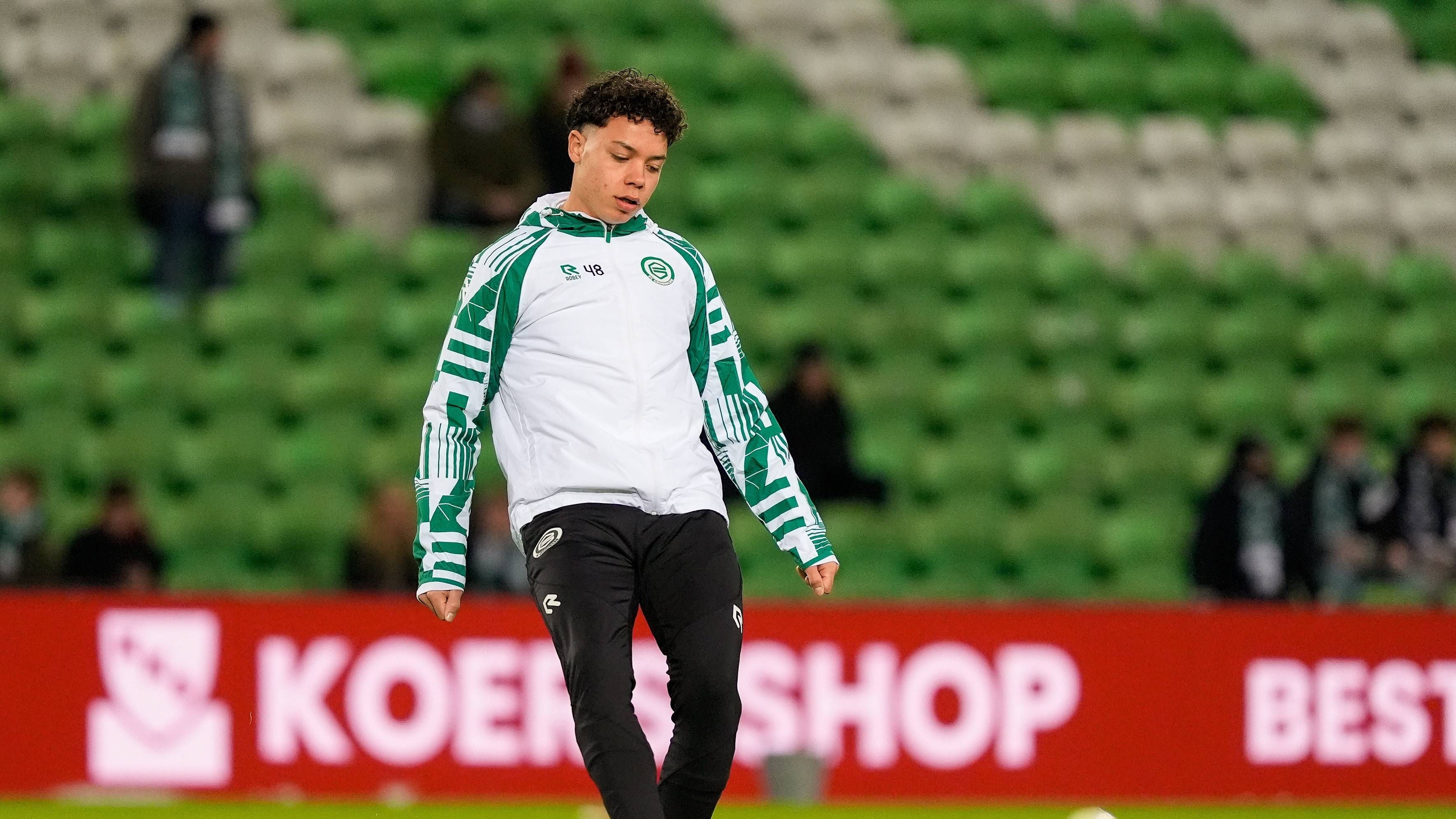 'Geboorteplaats gaat FC Groningen-speler Robin Kelder opvallende transfer opleveren'