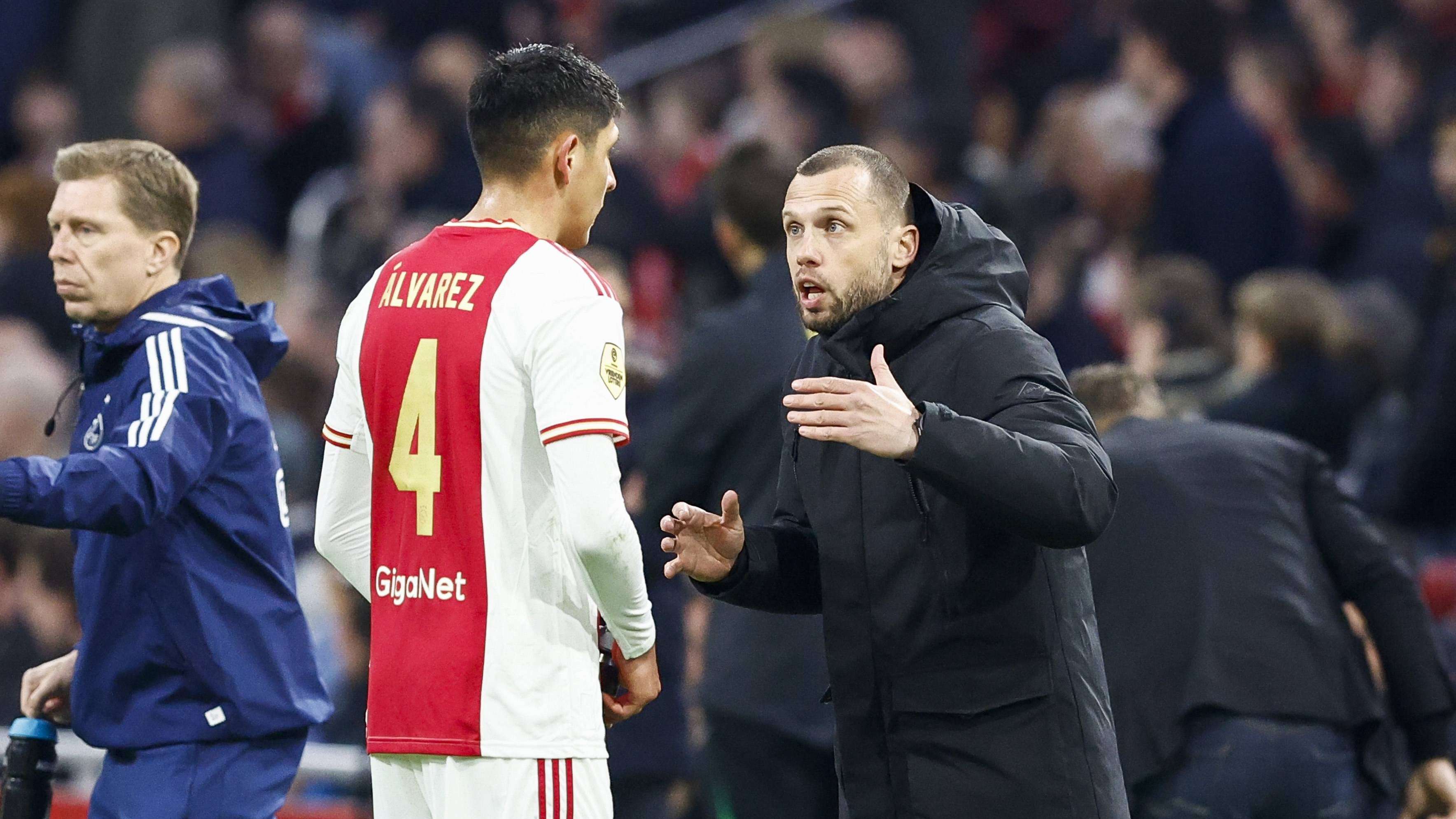 Edson Alvarez John Heitinga