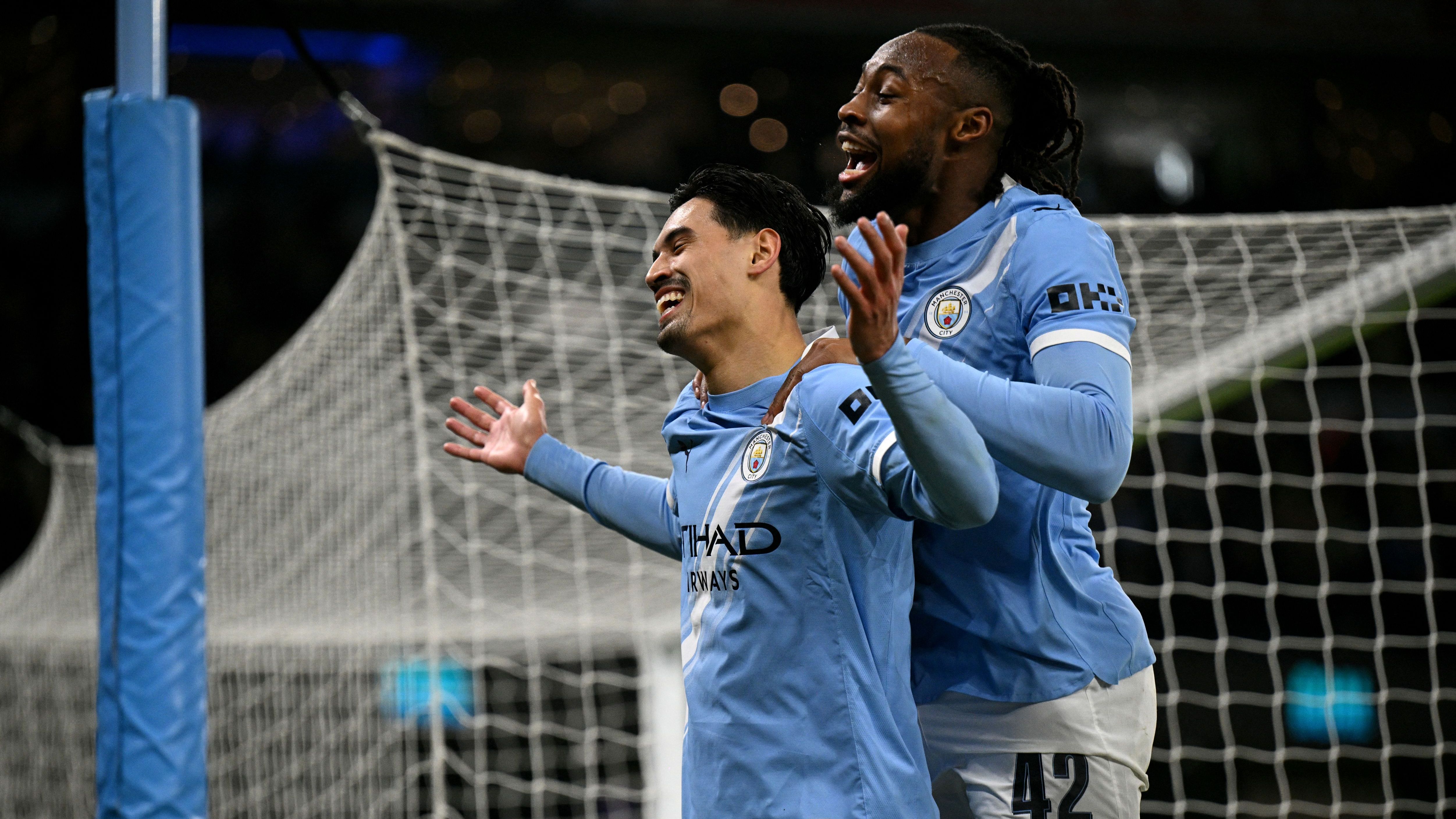 Manchester City rekent heel makkelijk af met Newcastle United en gaat naar Wembley; Tijjani Reijnder