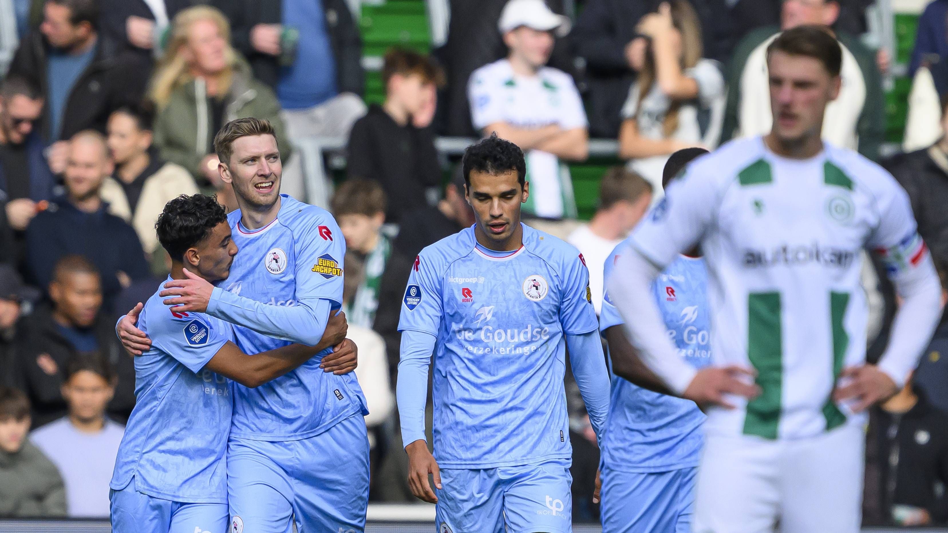 FC Groningen komt slecht voor de dag en gaat thuis onderuit tegen Sparta