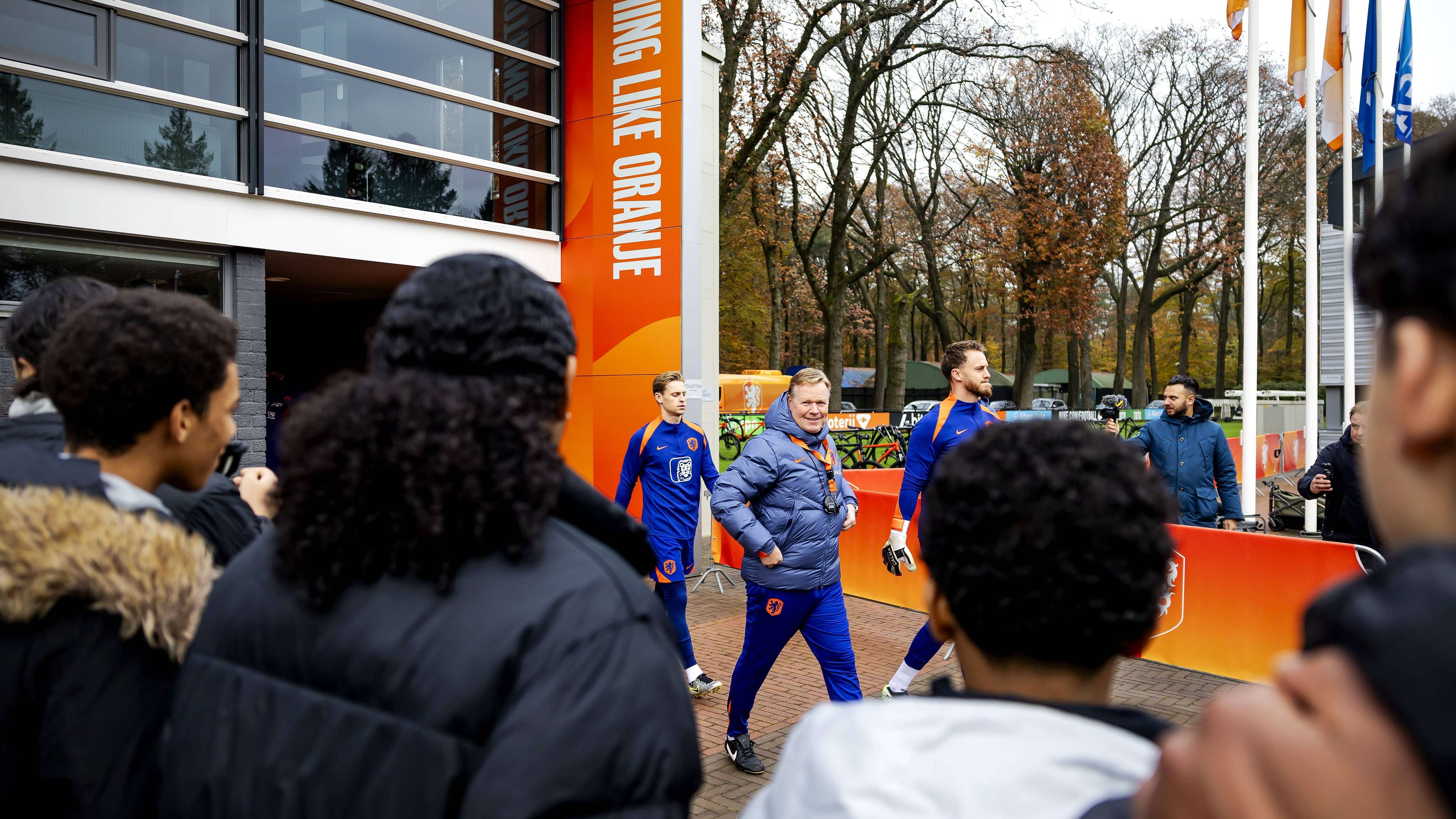 Ronald Koeman, Frenkie de Jong, Mark Flekken KNVB