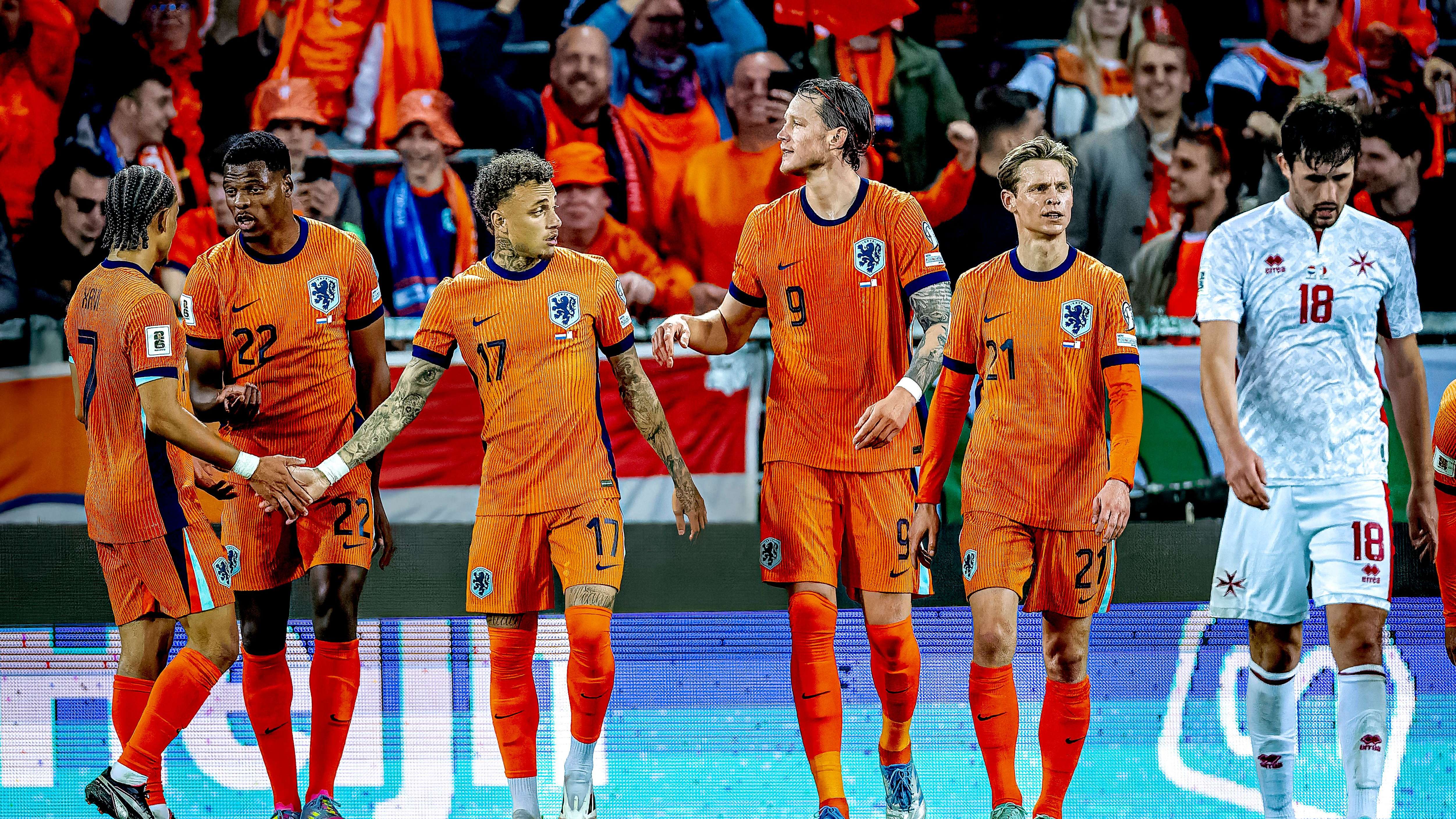 Simons, Dumfries, Lang, Weghorst, Frenkie de Jong, Oranje, Nederlands elftal