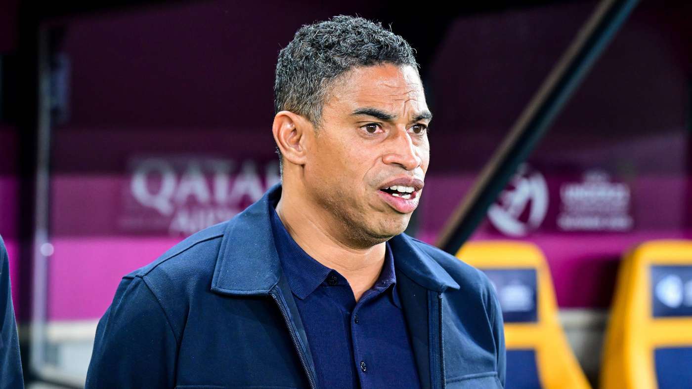 Michael Reiziger Het Is Onterecht Dat Hij De Nieuwe Trainer Van Ajax michael-reiziger-het-is-onterecht-dat-hij-de-nieuwe-trainer-van-ajax