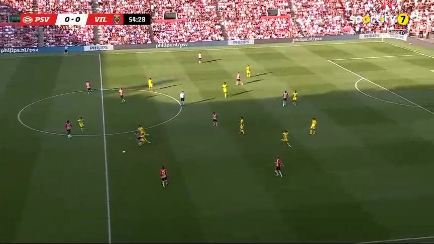 PSV-fans uiten kritiek op verdediging na oefenwedstrijd tegen Villarreal