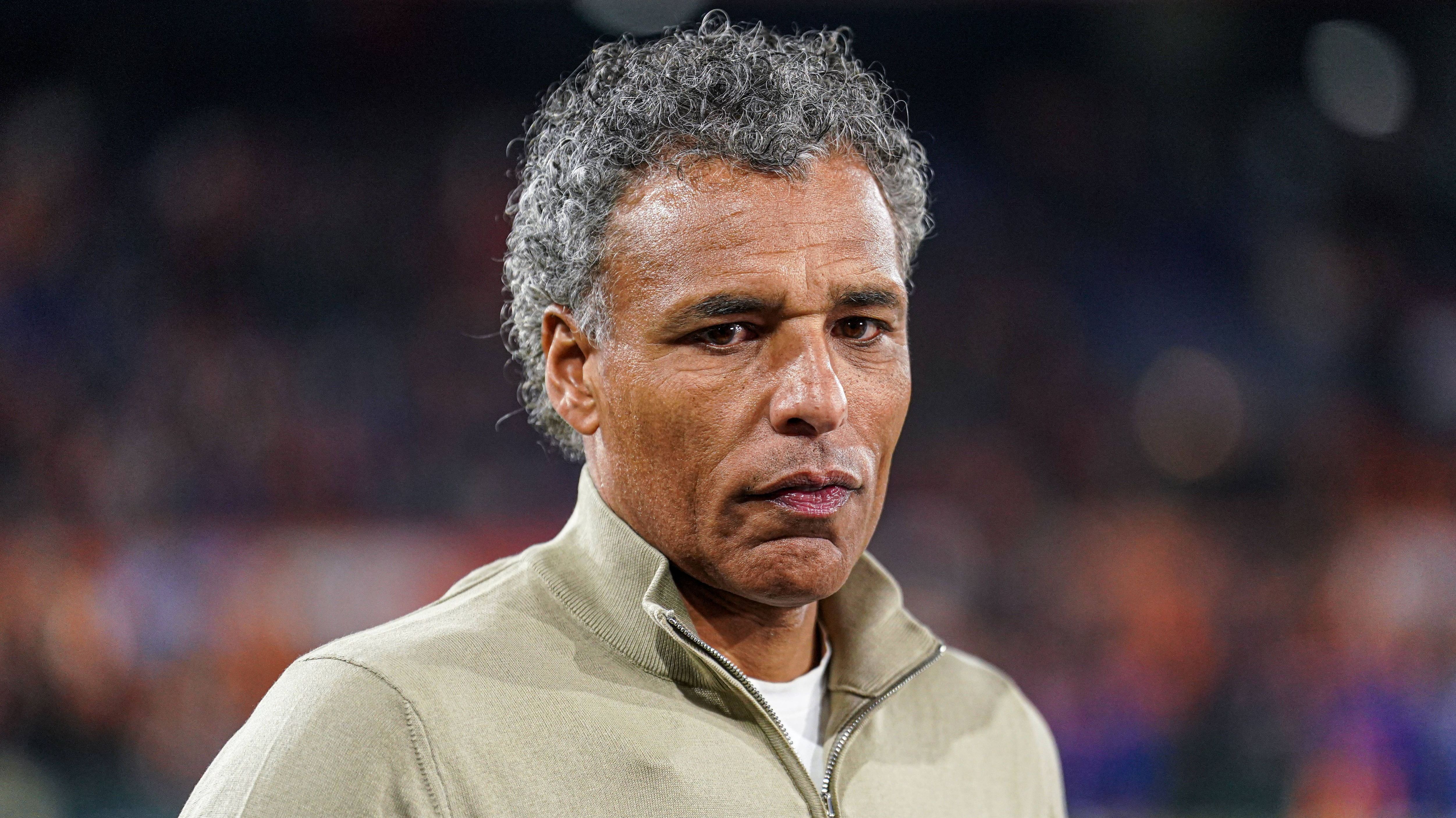 NAC Breda komt direct met reactie op vertrek Pierre van Hooijdonk: ‘Er heerst grote…’