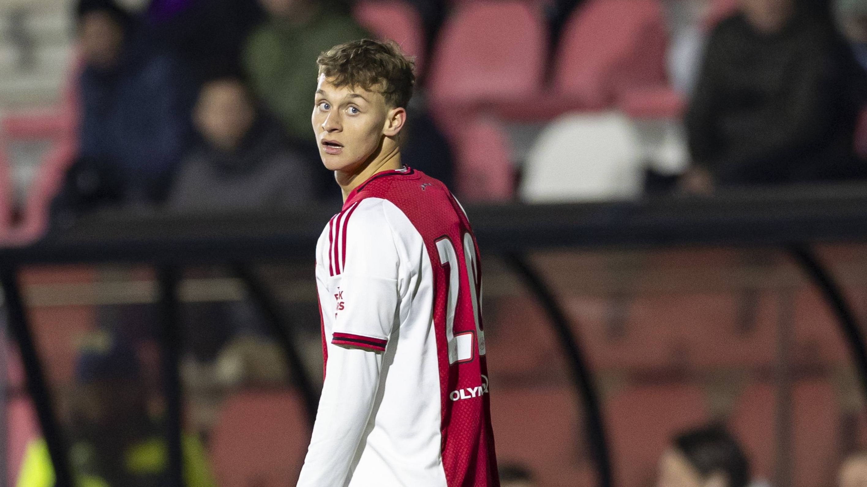 Fans Ajax zeggen allemaal exact hetzelfde over debuut Maximilian Ibrahimovic