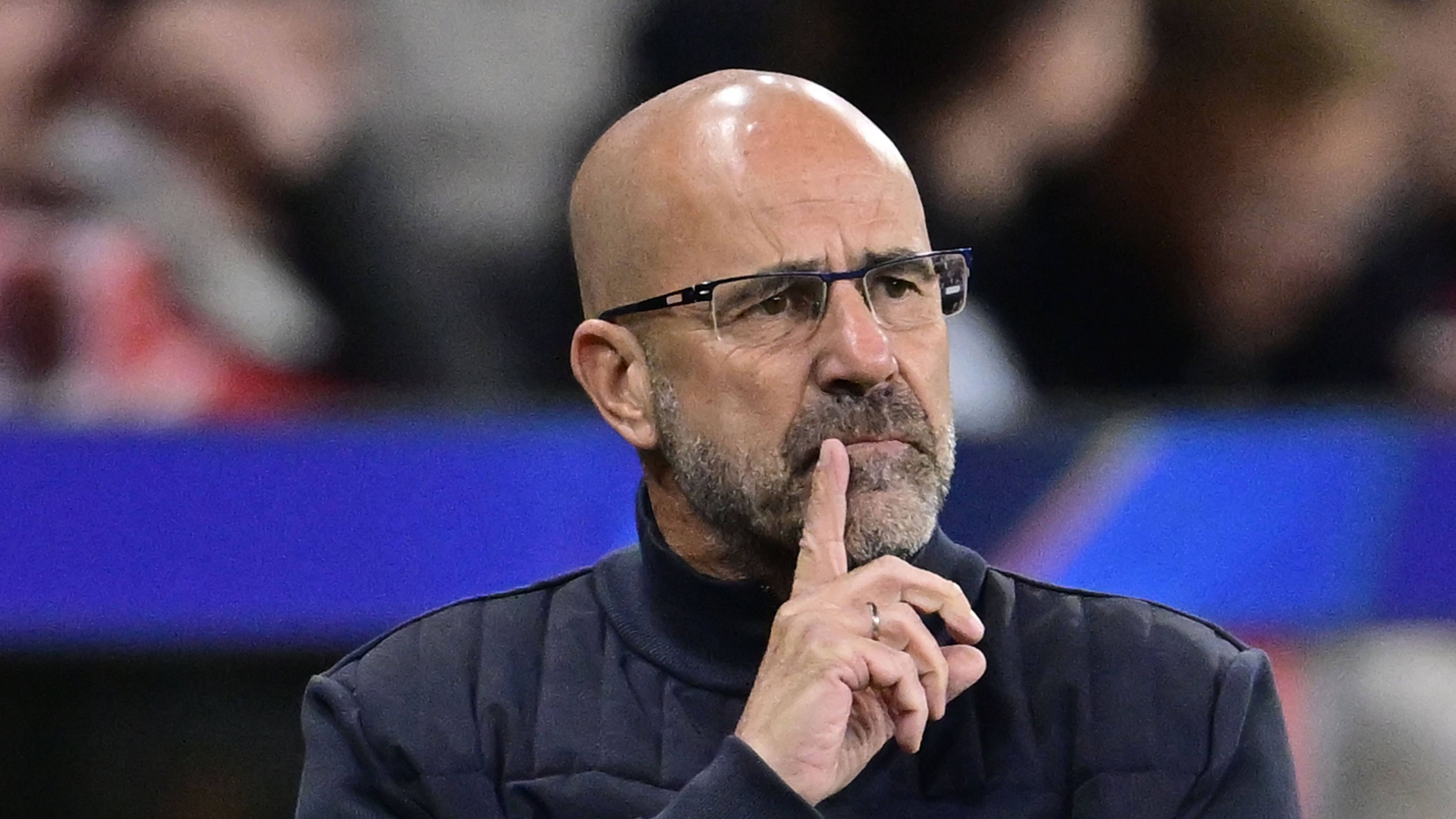 Peter Bosz wordt live op de radio gevraagd naar functie bij Ajax: 'Heel eerlijk?'