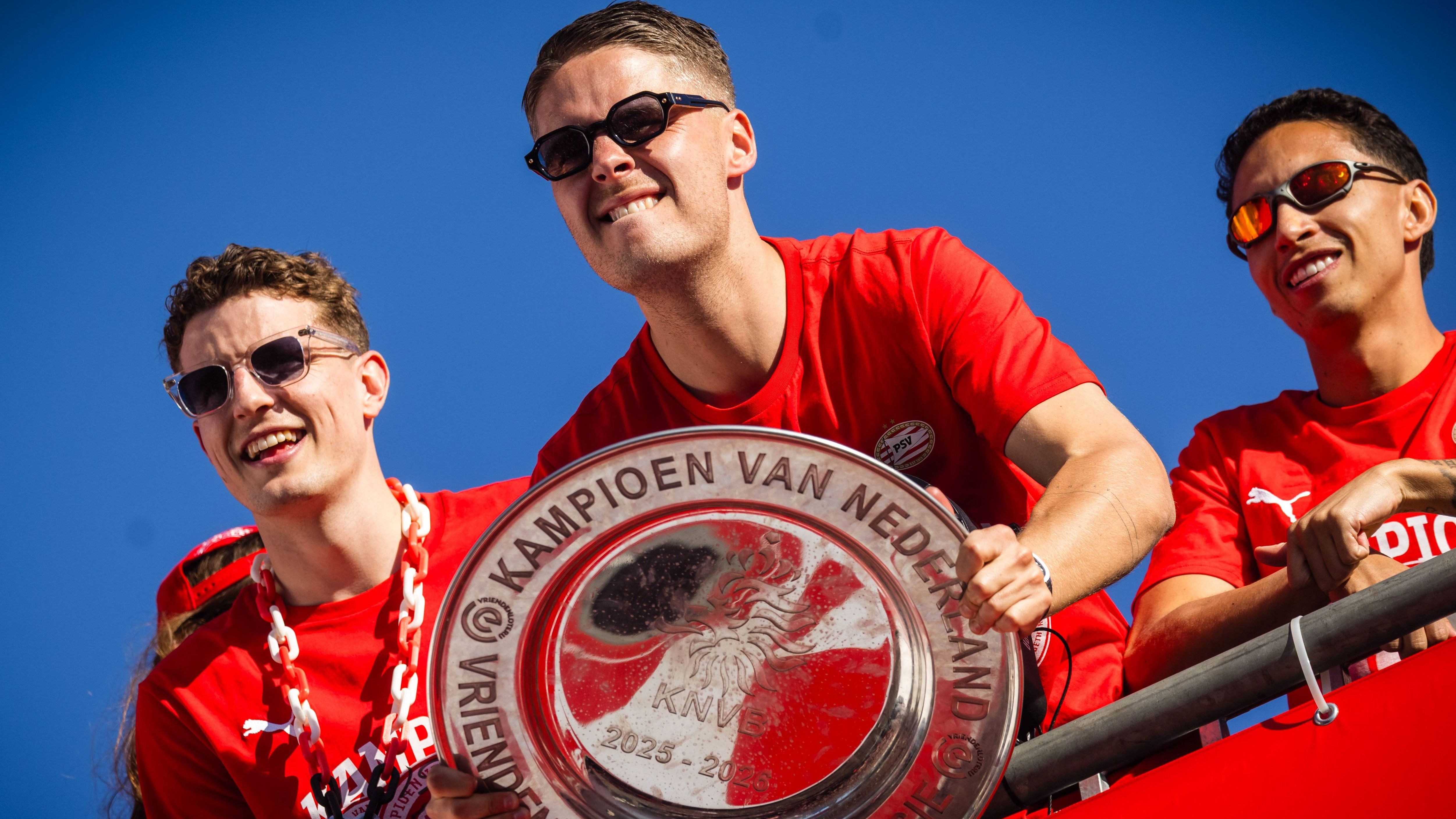 PSV stuurt heel bijzondere ‘bonus’ naar Volendam als bedankje voor gelijkspel tegen Feyenoord