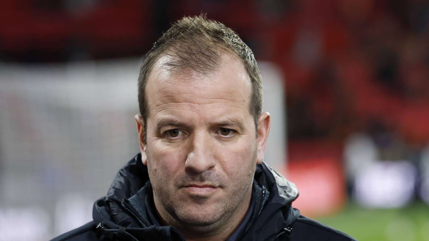 Rafael van der Vaart moet diep door het stof: 'Daar heb ik enorm spijt van' | Voetbalzone