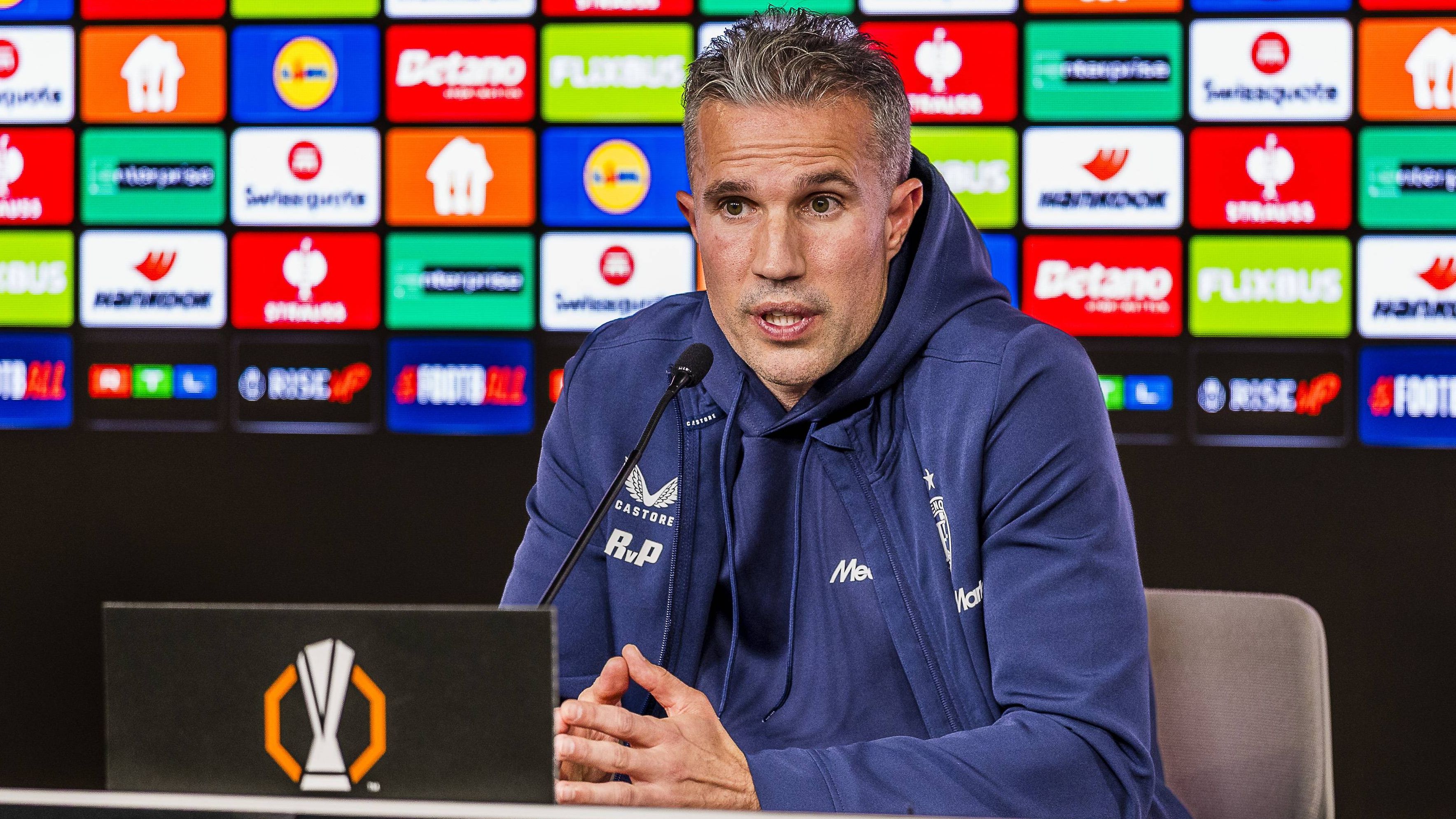 Robin van Persie heeft heel slecht nieuws: basisspeler Feyenoord komt dit jaar waarschijnlijk niet m