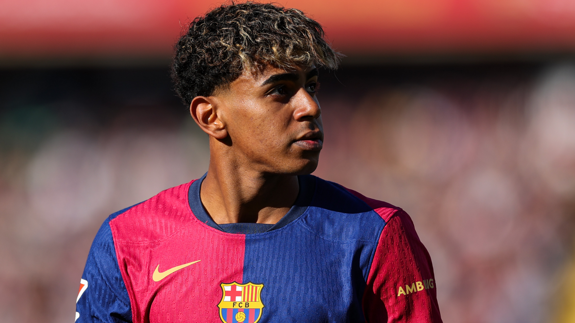 Lamine Yamal Barcelona 2024-25