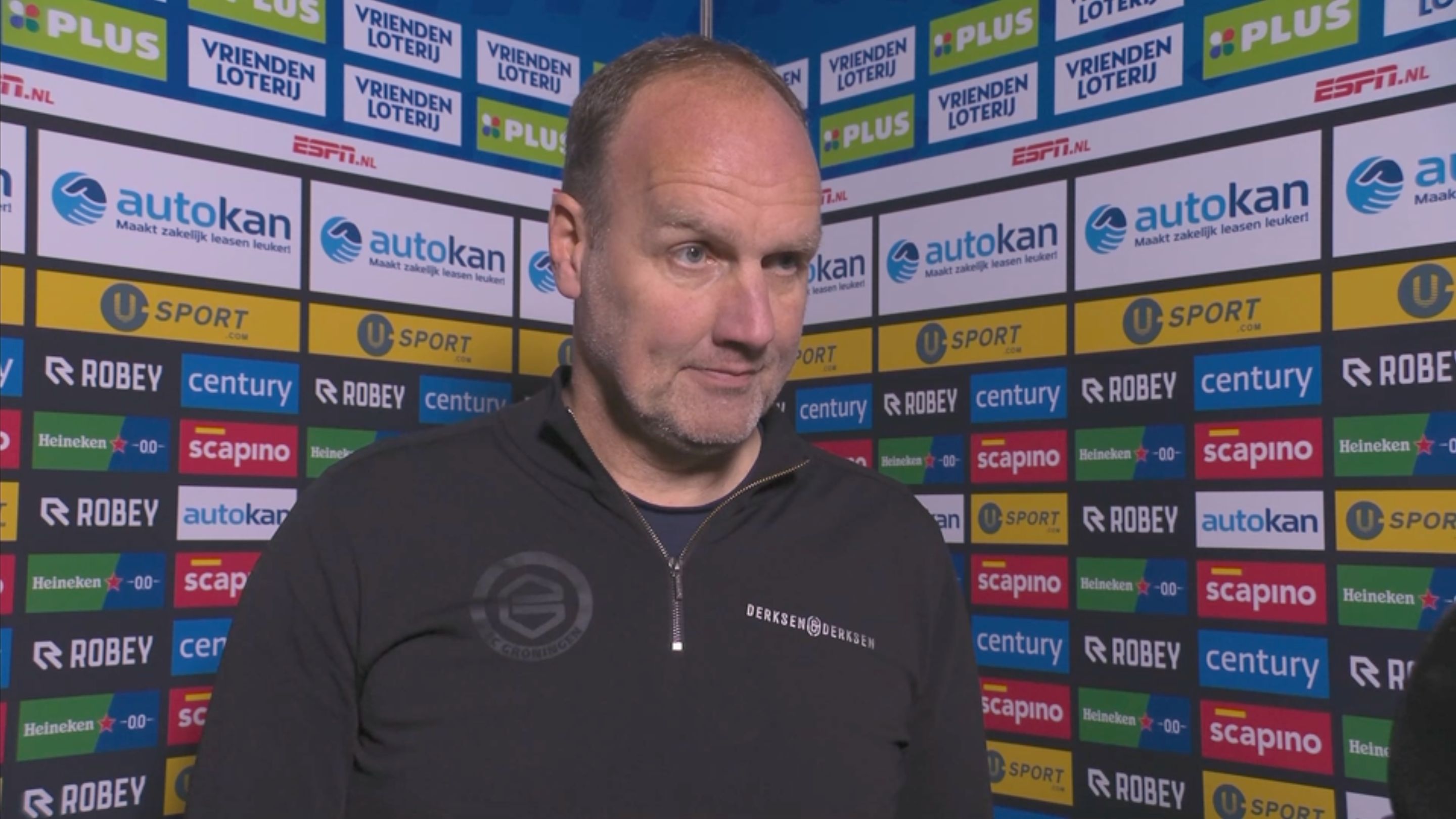 Dick Lukkien spreekt zich duidelijk uit over transfer Ajax-doelwit Resink: 'Dat denk ik niet'