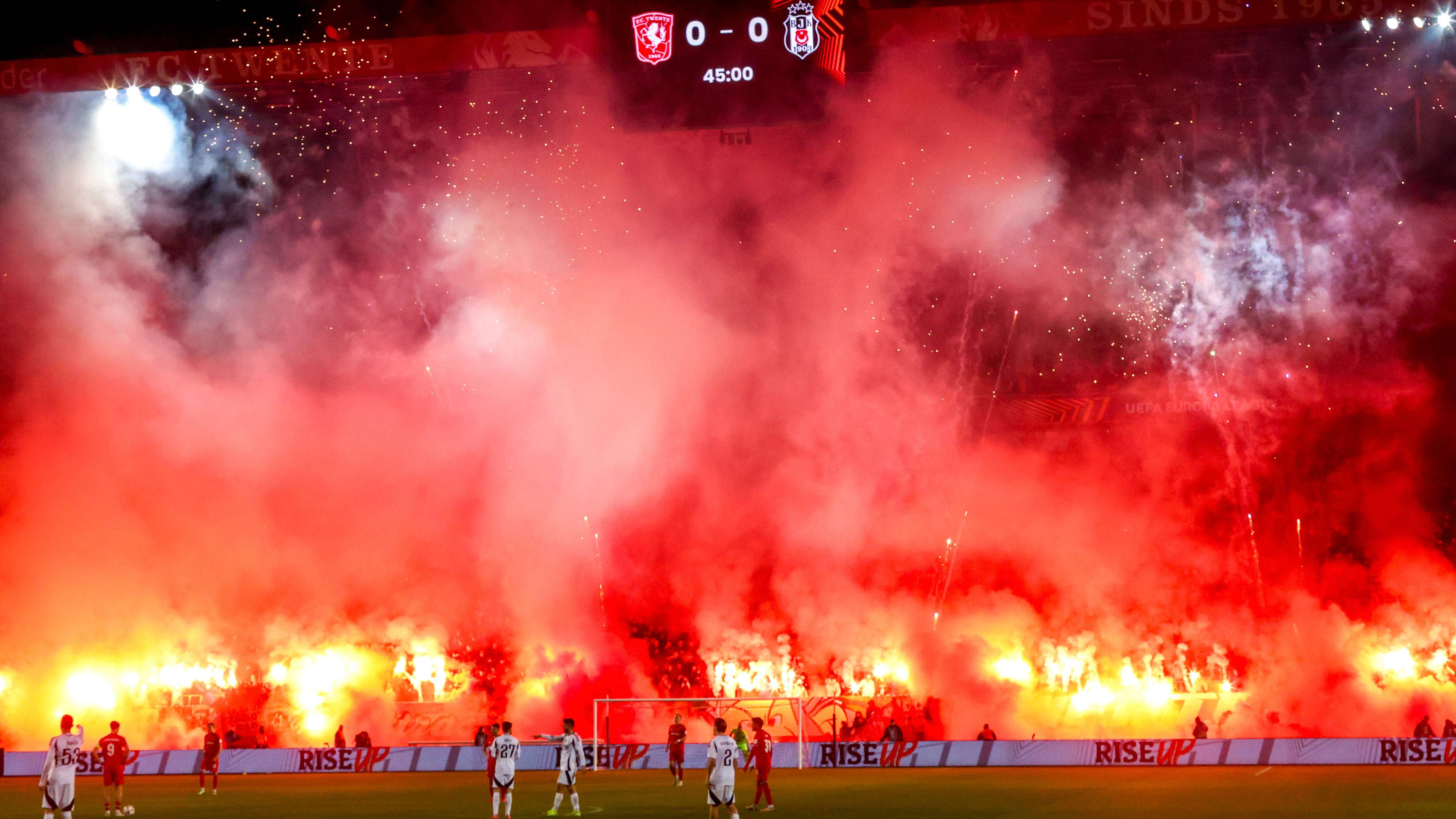 FC Twente fans supporters, Twente Besiktas, Grolsch Veste