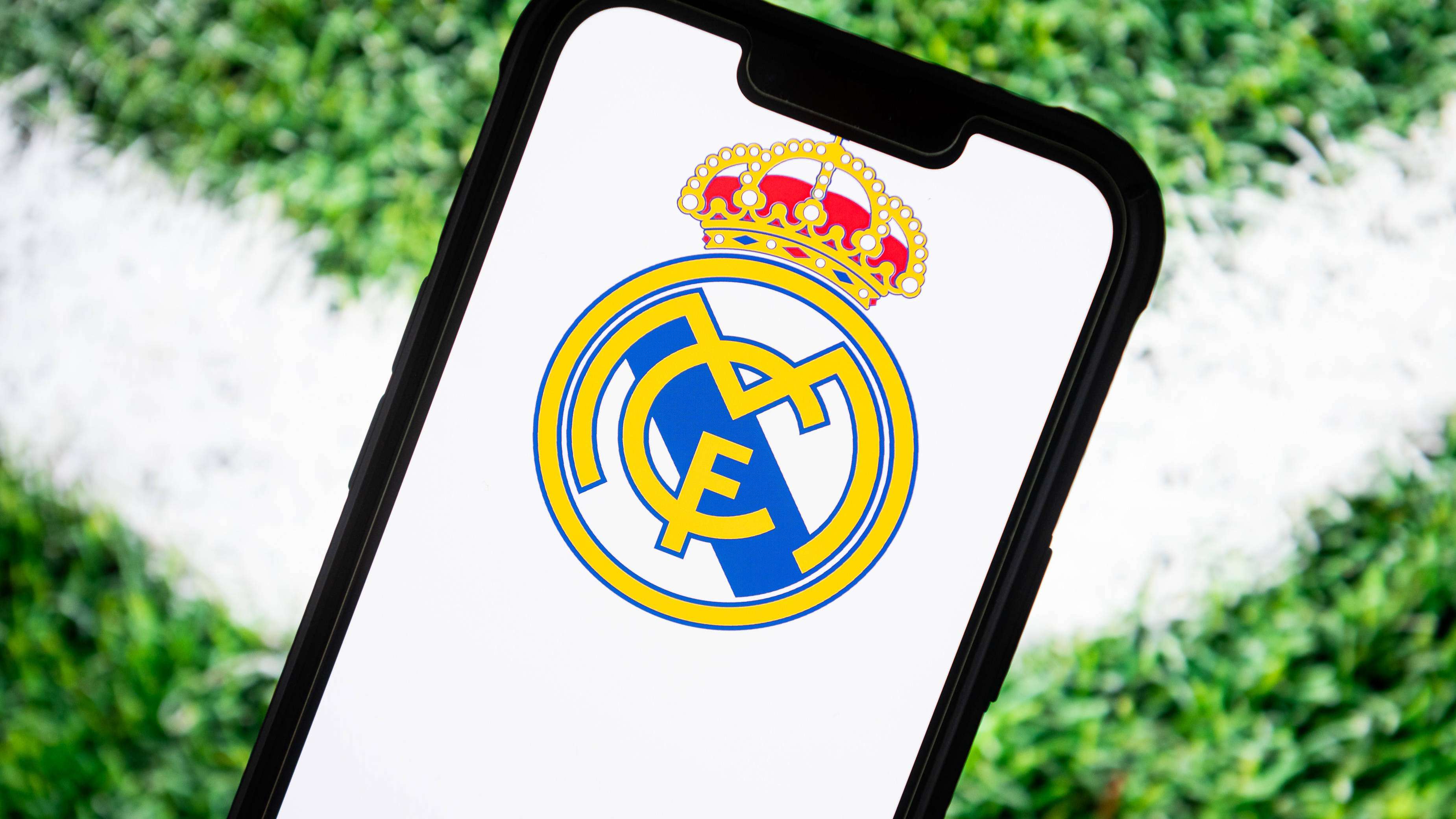 Real Madrid logo