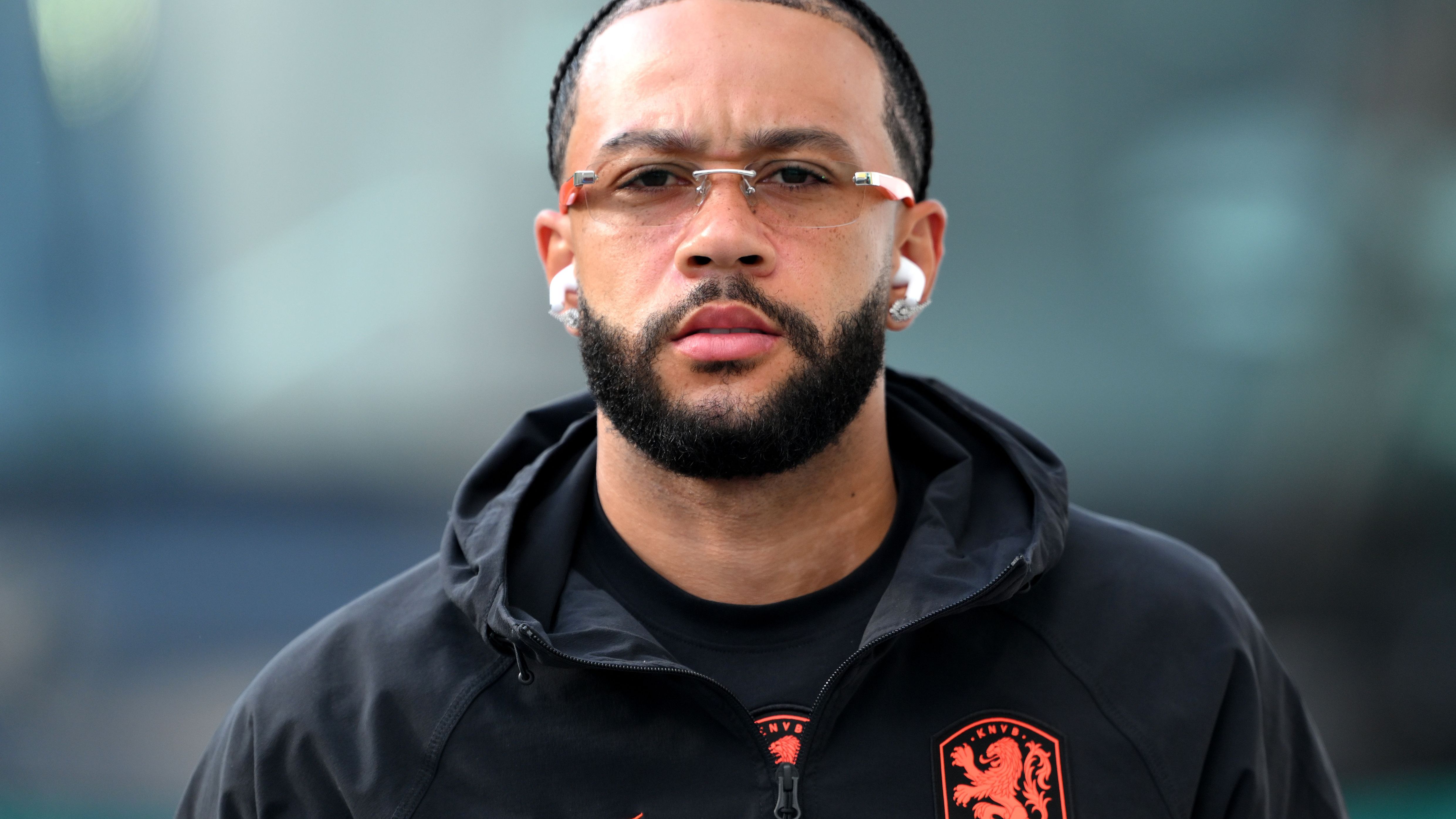 Memphis Depay eist miljoenen van Corinthians na contractbreuk