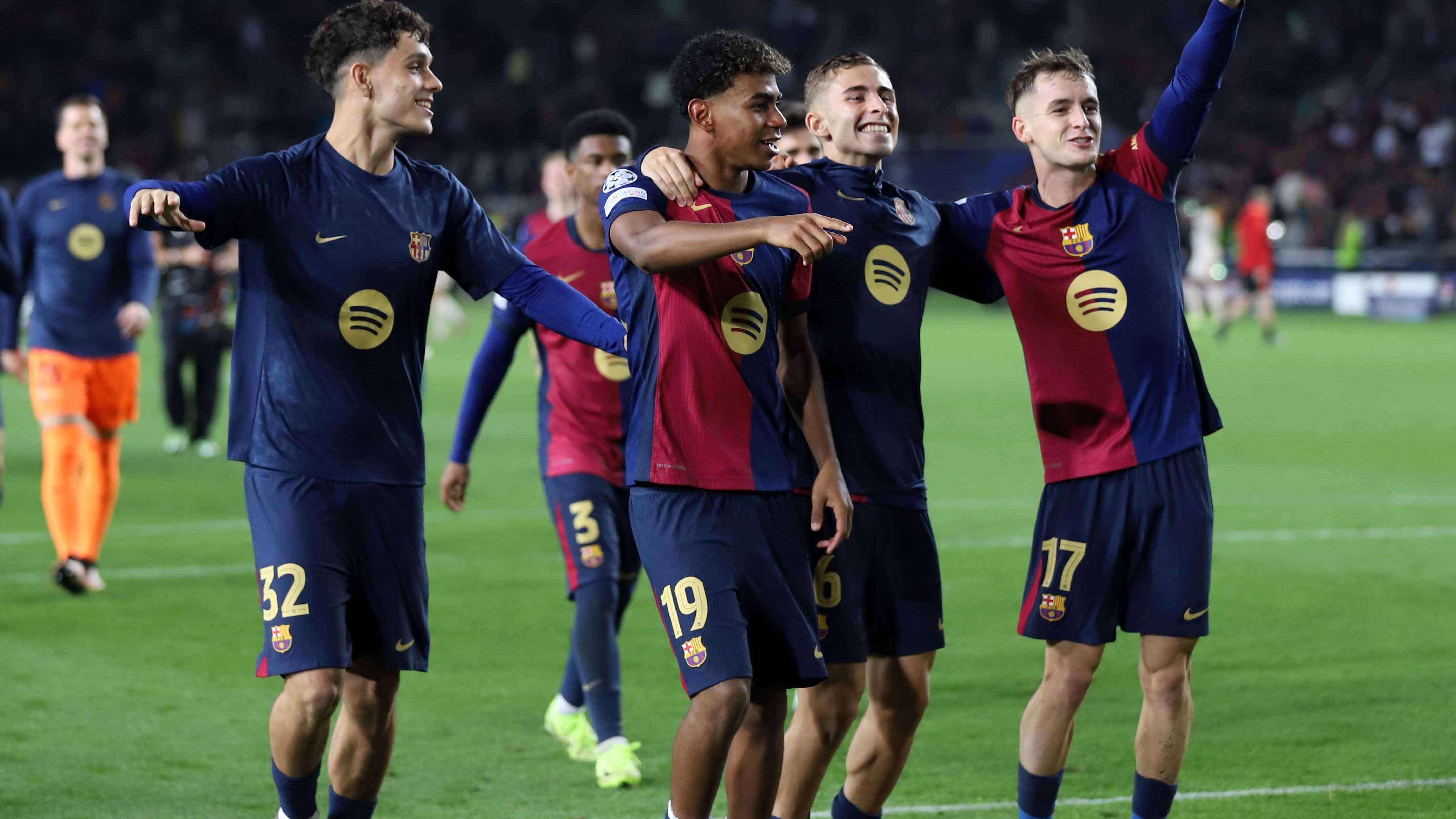 Hector Fort FC Barcelona, Barca , Lamine Yamal (FC Barcelona), Fermin Lopez (FC Barcelona) and Marc Casado 