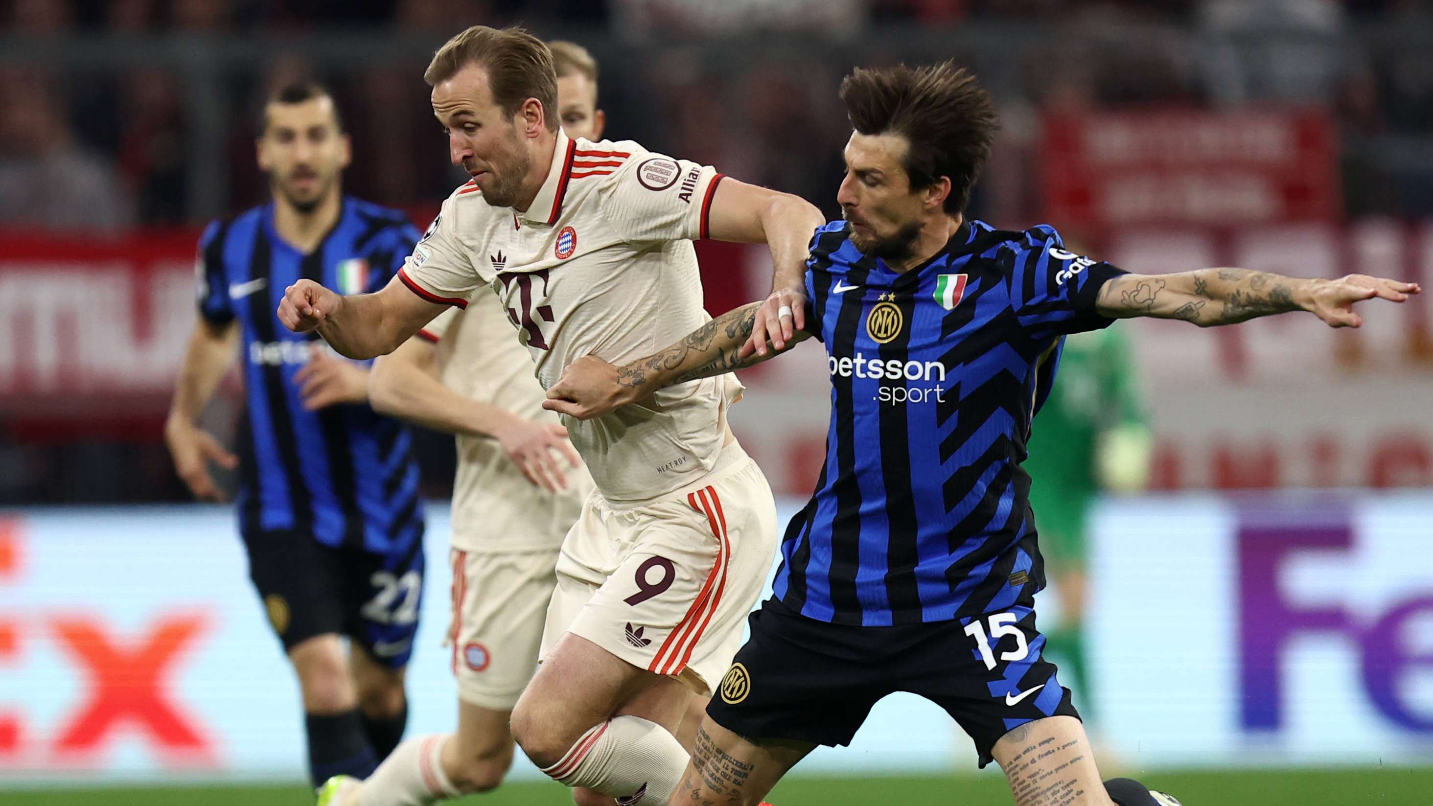 Harry Kane Francesco Acerbi