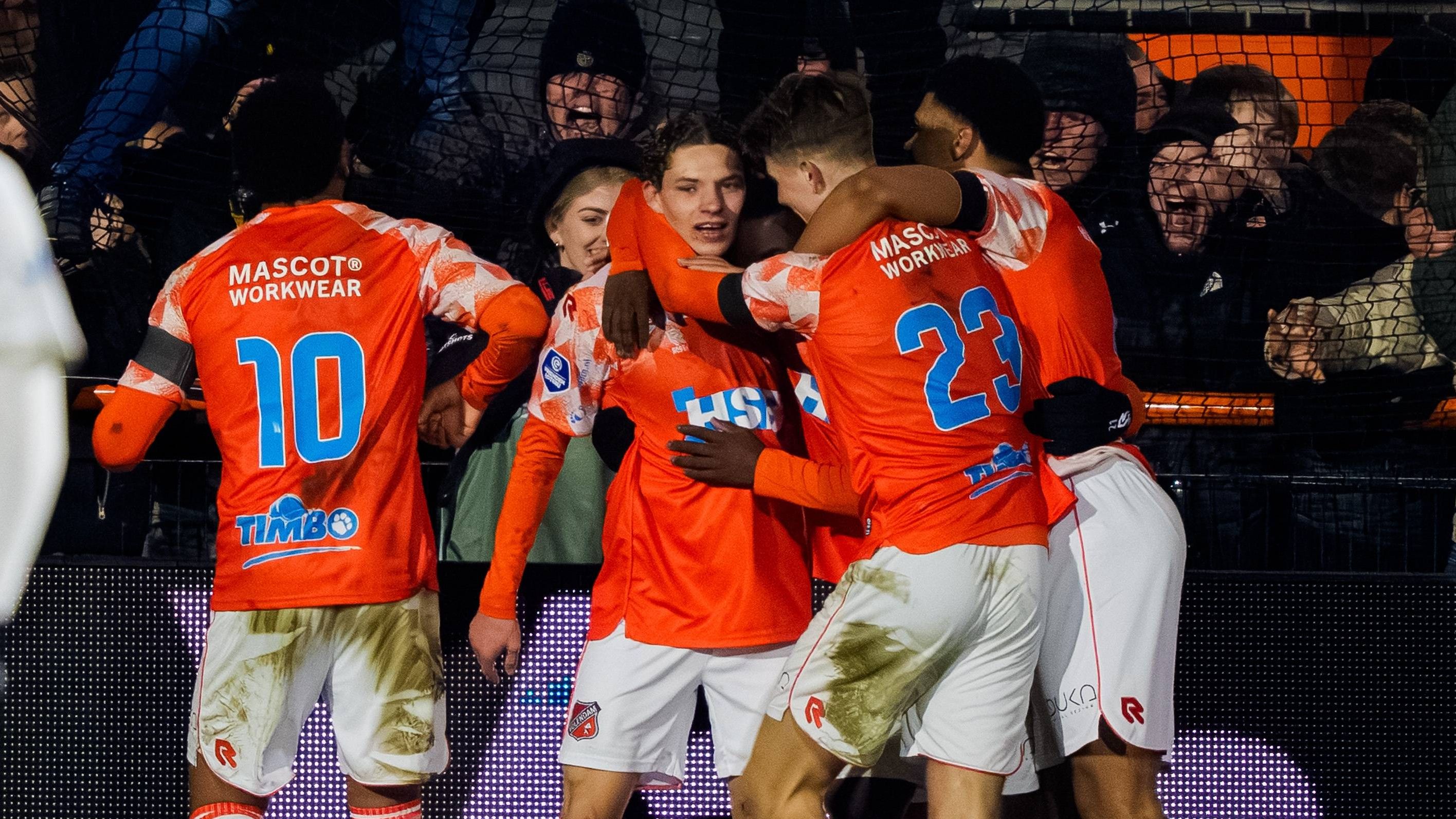 Valentijn Driessen geniet van fabelachtige goal beul van PSV en doet voorspelling