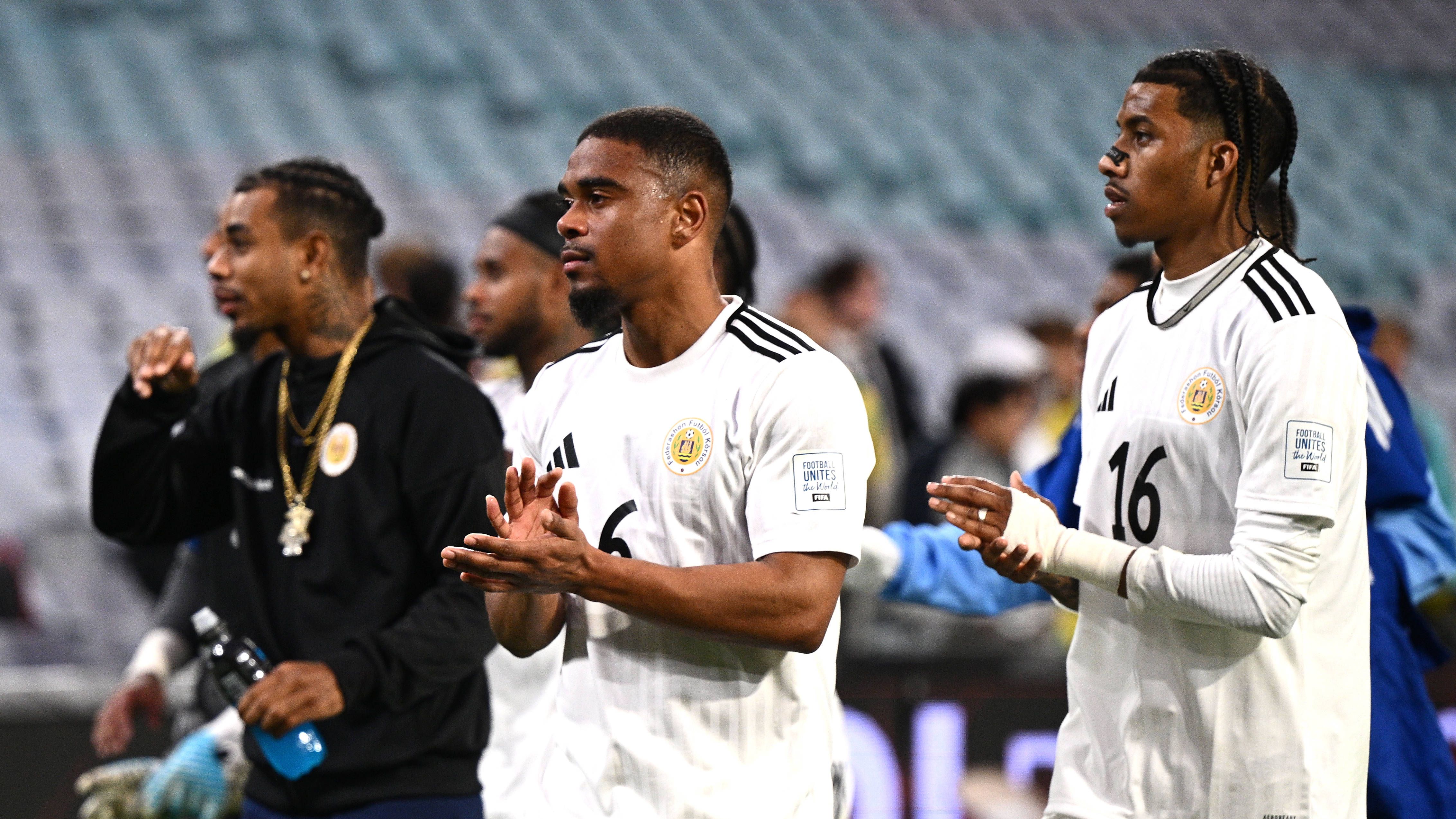 Fred Rutten kent teleurstellend debuut en verliest met Curaçao