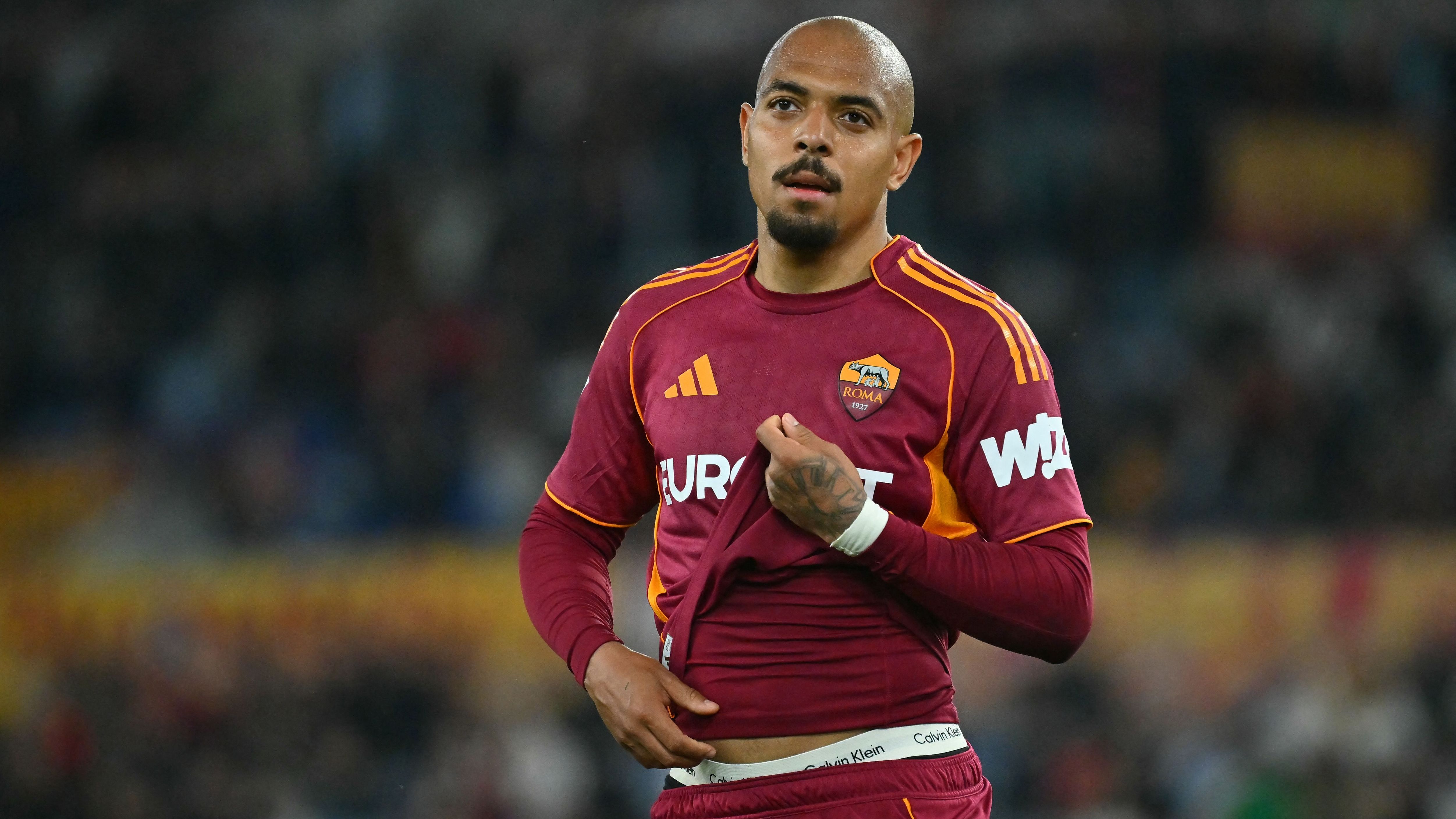 AS Roma's Interesse in Feyenoord-talent Givairo Read: Malen Enthousiast