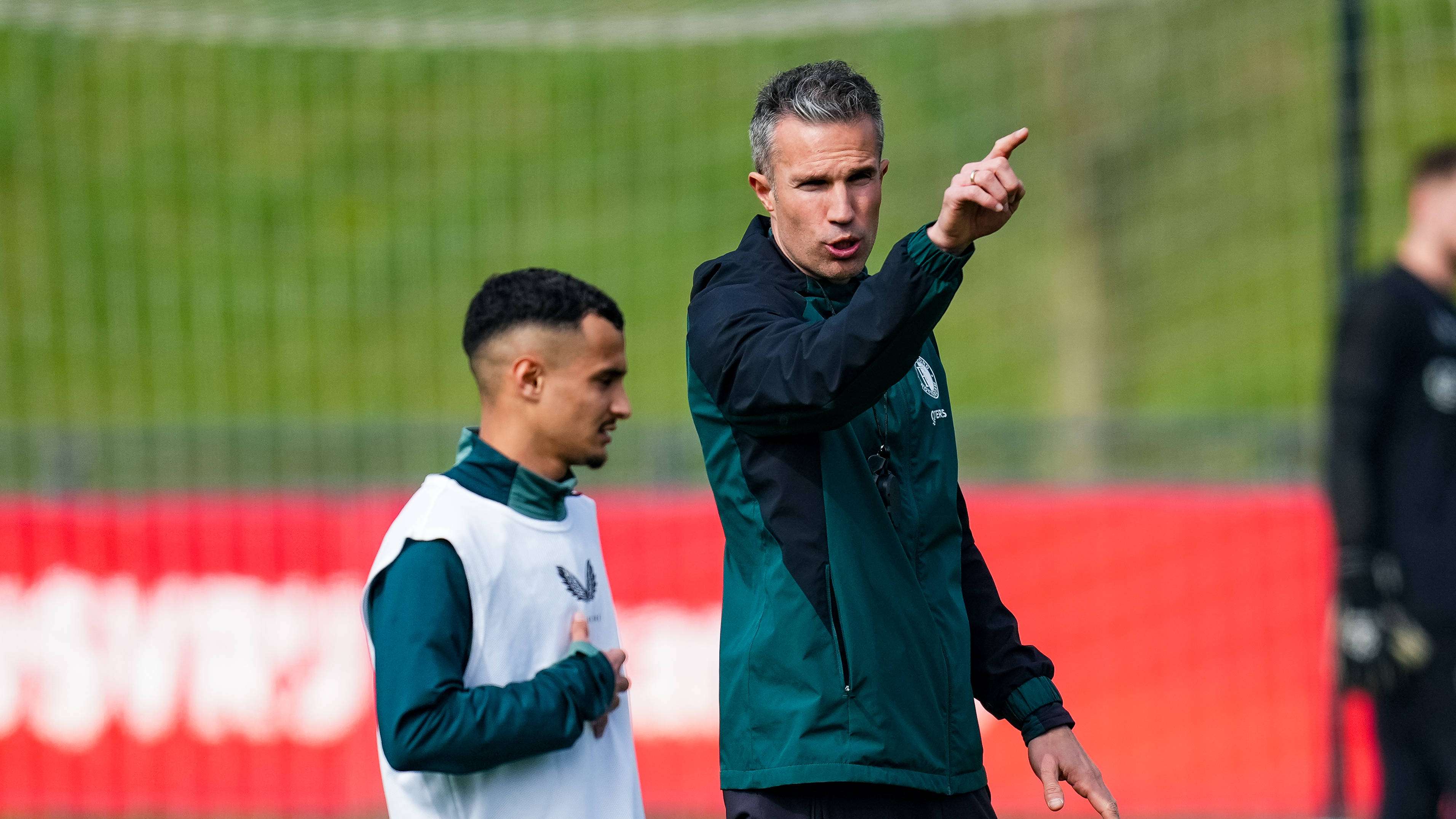 Amir Rais Robin van Persie
