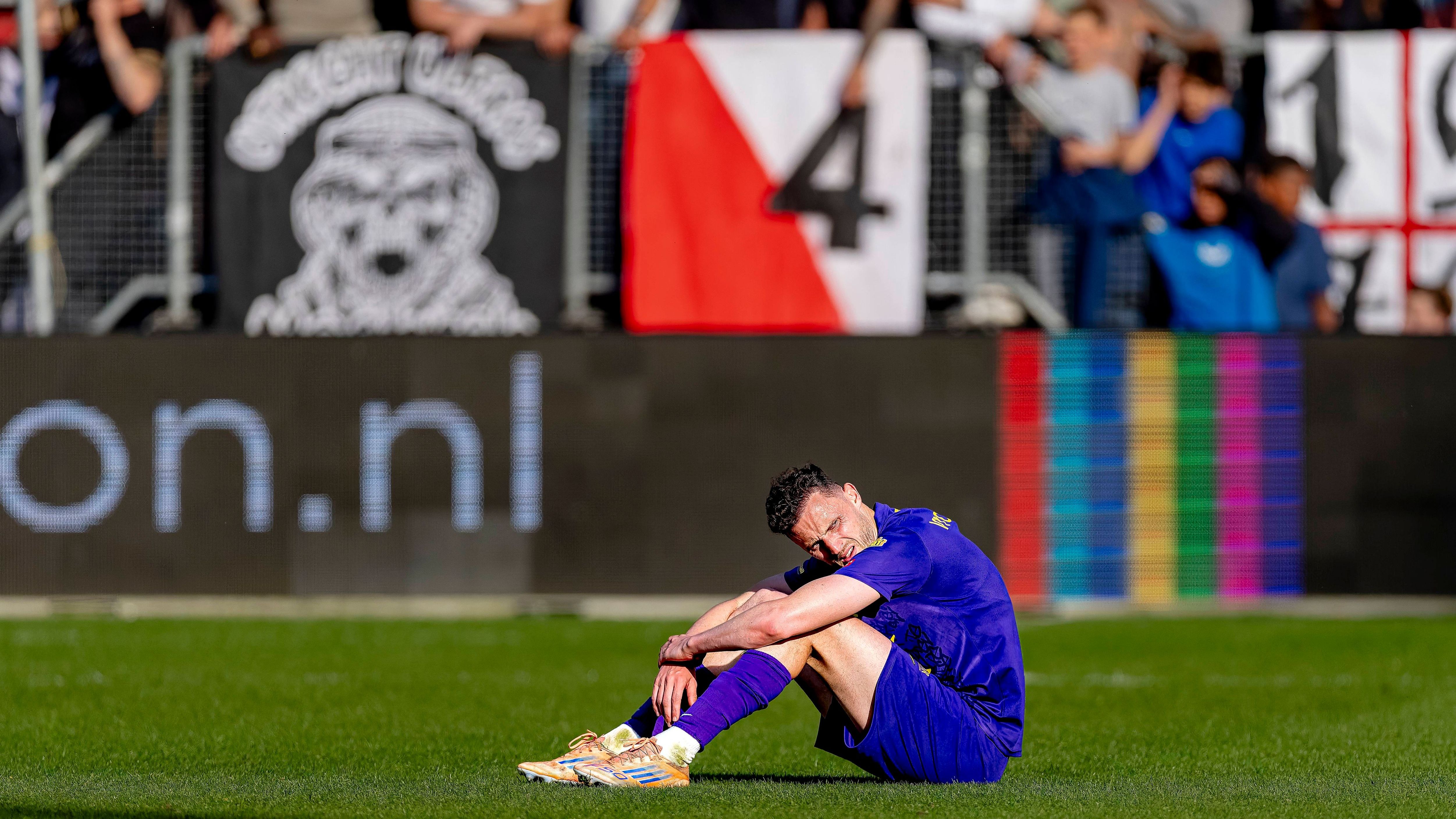 NAC Breda meldt speler via kort telefoontje dat hij mag vertrekken; fans zijn woest