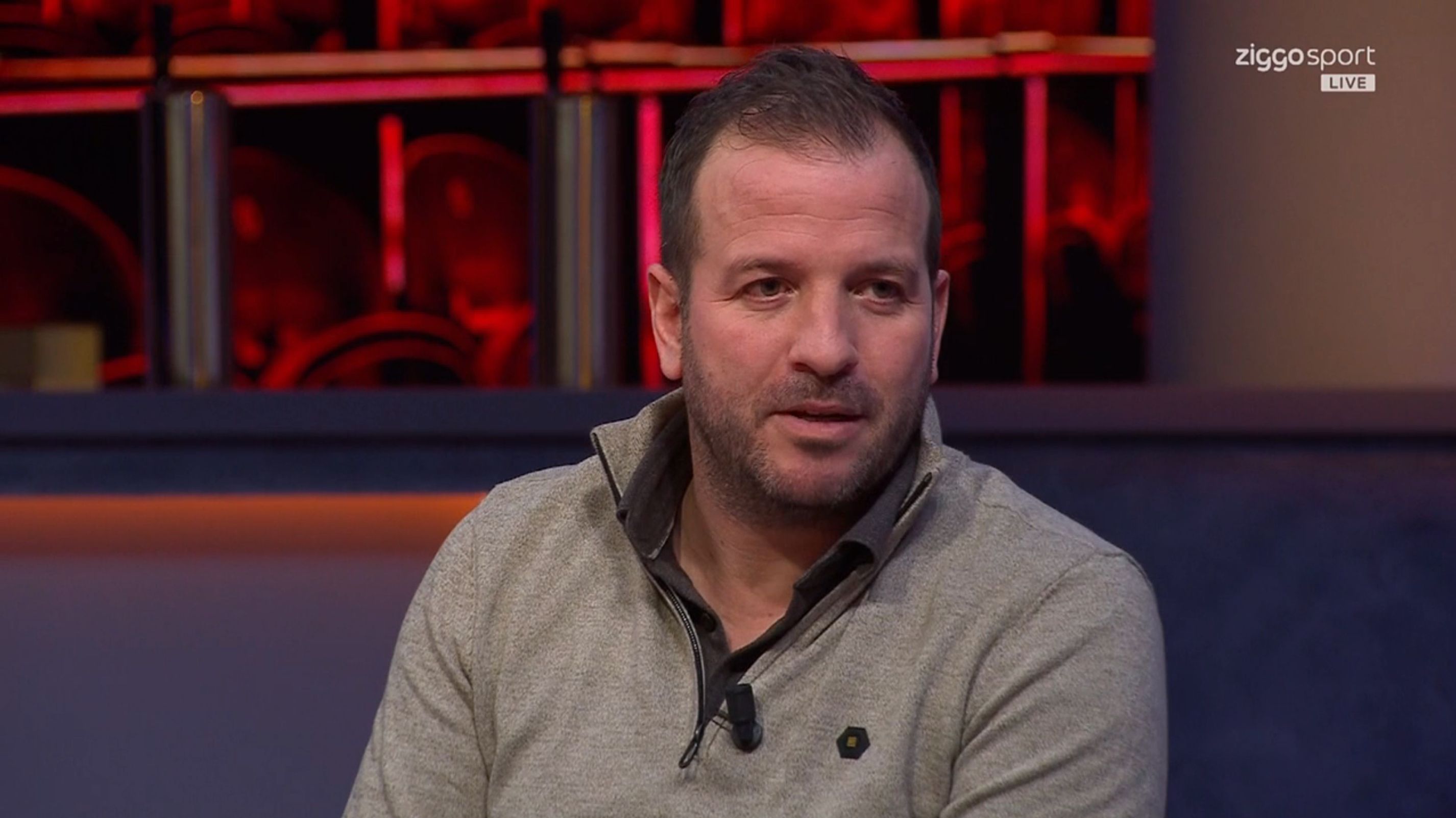 Van der Vaart: 'Het is een goede keeper, maar wat een rare gozer!'