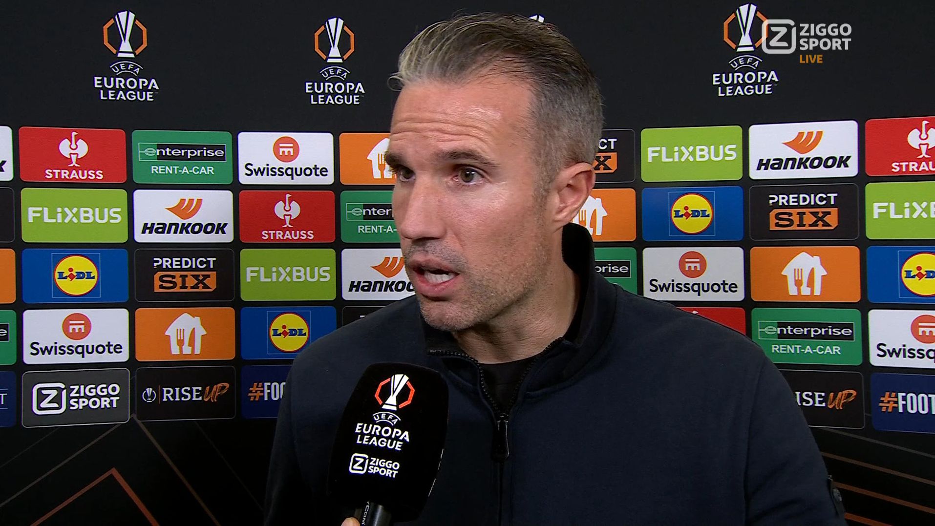 Robin van Persie zeer kritisch na zege Feyenoord: 'Daar hadden we heel veel geluk'