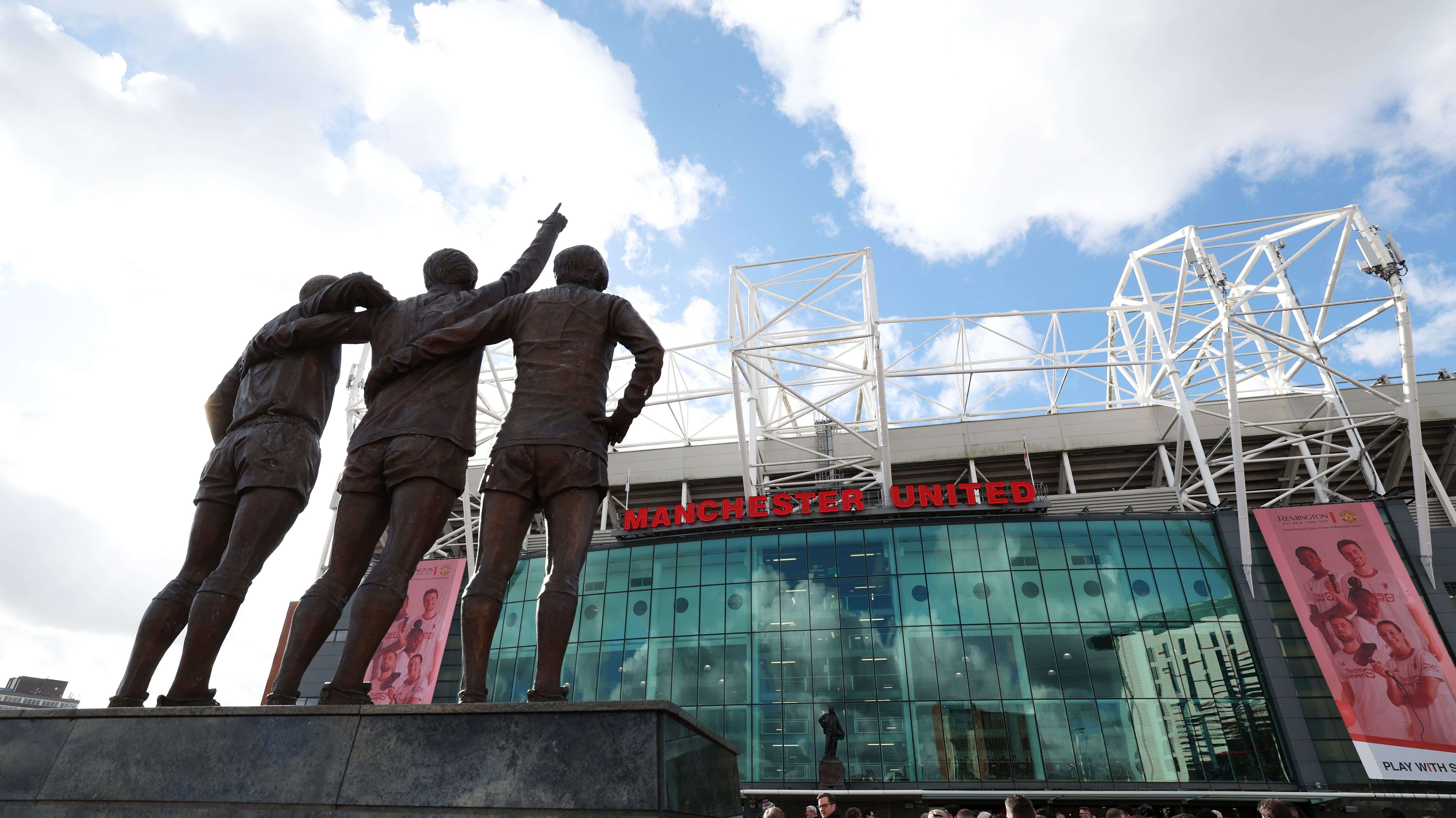 Manchester United v Fulham FC - Premier League