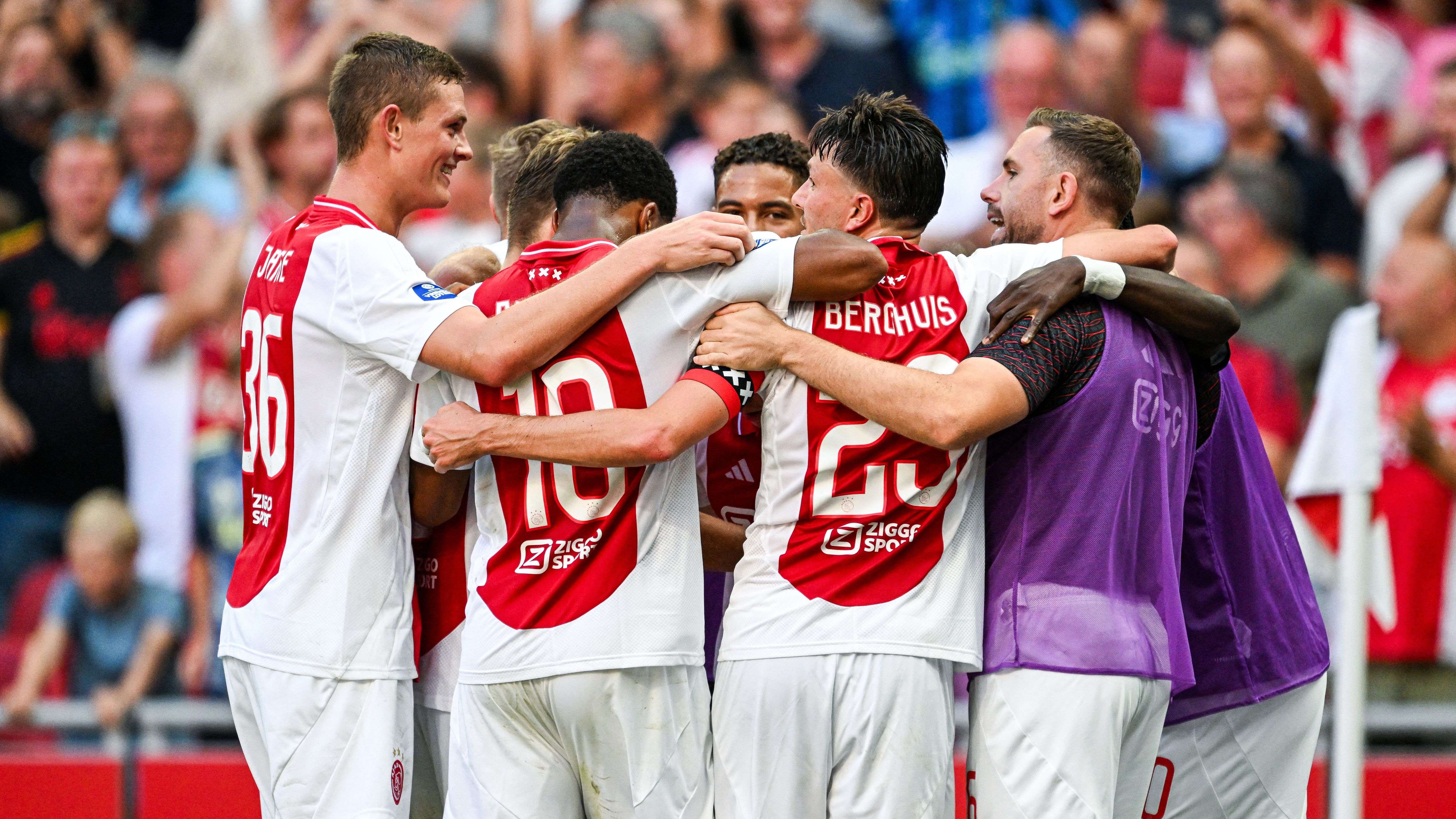 FBL-NED-EREDIVISIE-AJAX-HEERENVEEN