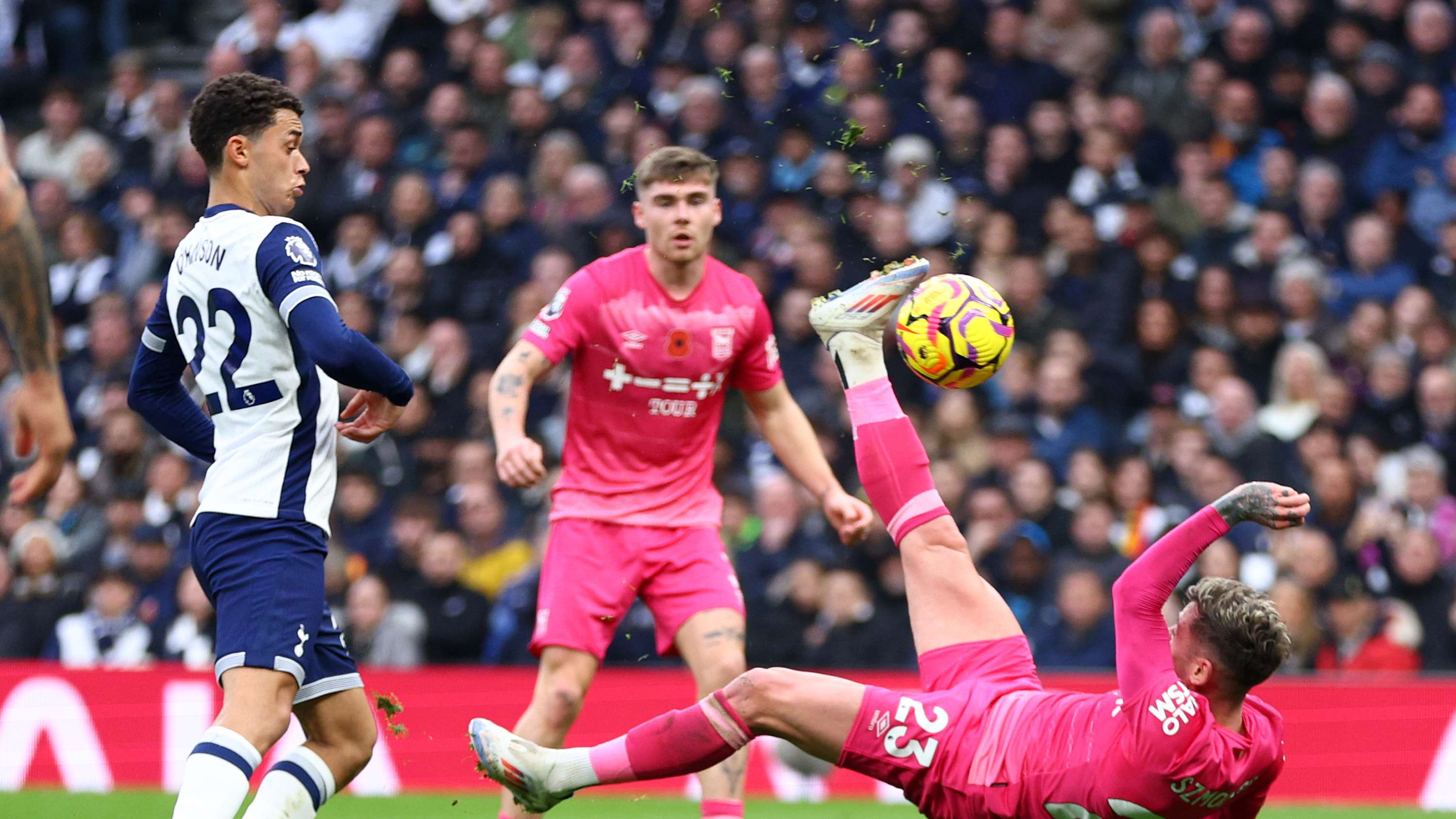 Tottenham Hotspur FC v Ipswich Town FC - Premier League