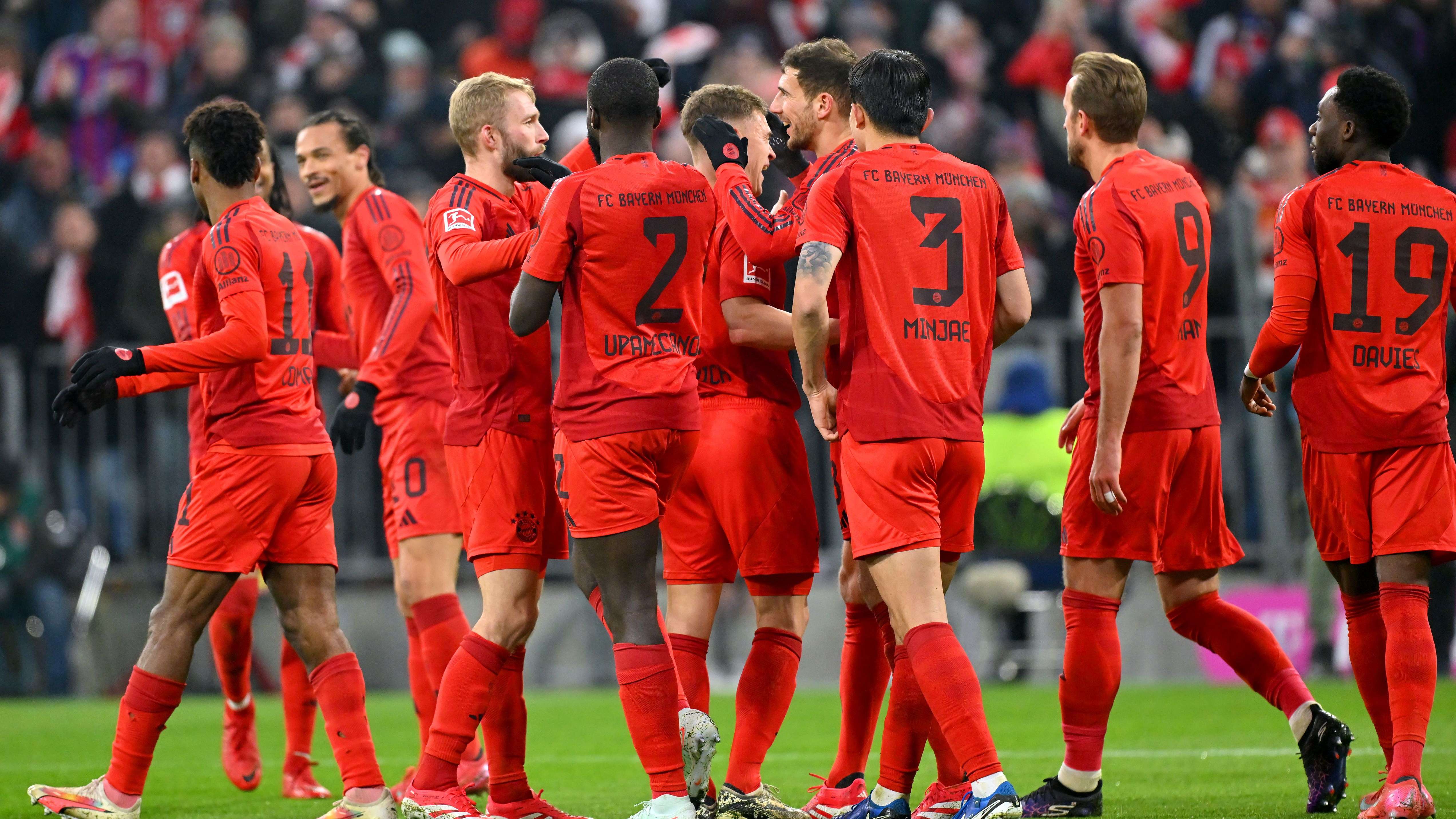 FC Bayern München v VfL Wolfsburg - Bundesliga